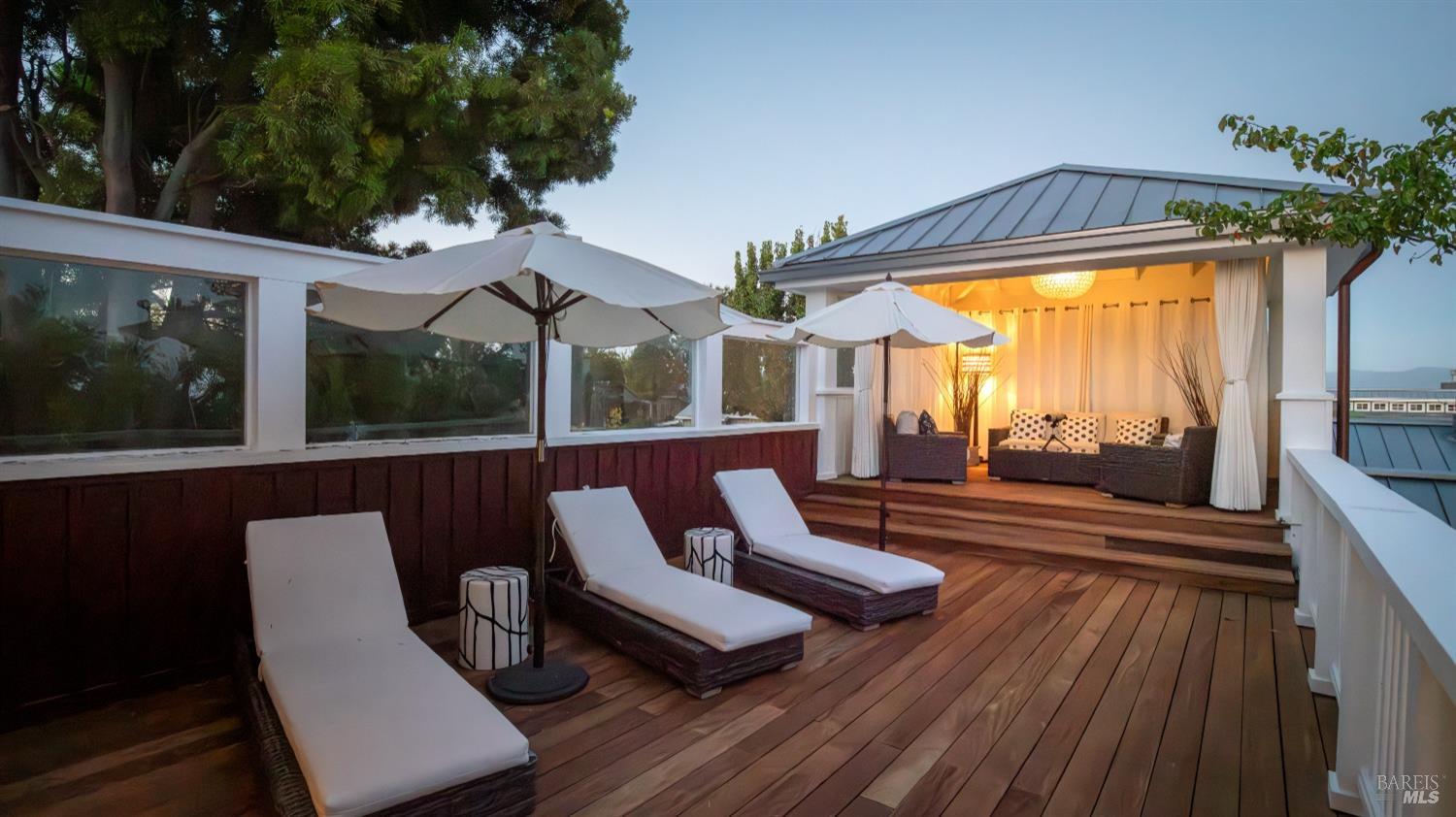 Detail Gallery Image 10 of 90 For 4044 Sonoma Hwy #16,  Napa,  CA 94559 - 3 Beds | 3/1 Baths