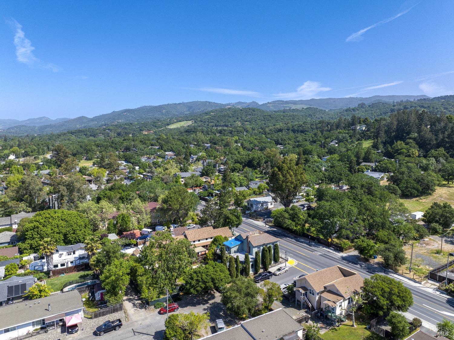 Detail Gallery Image 51 of 55 For 17080 Highway 12 Hwy, Sonoma,  CA 95476 - 2 Beds | 2 Baths