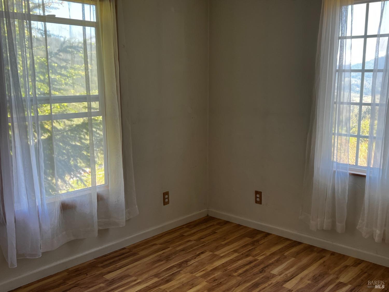 Detail Gallery Image 30 of 39 For 3761 E Blue Rock Rd, Garberville,  CA 95542 - 3 Beds | 2 Baths