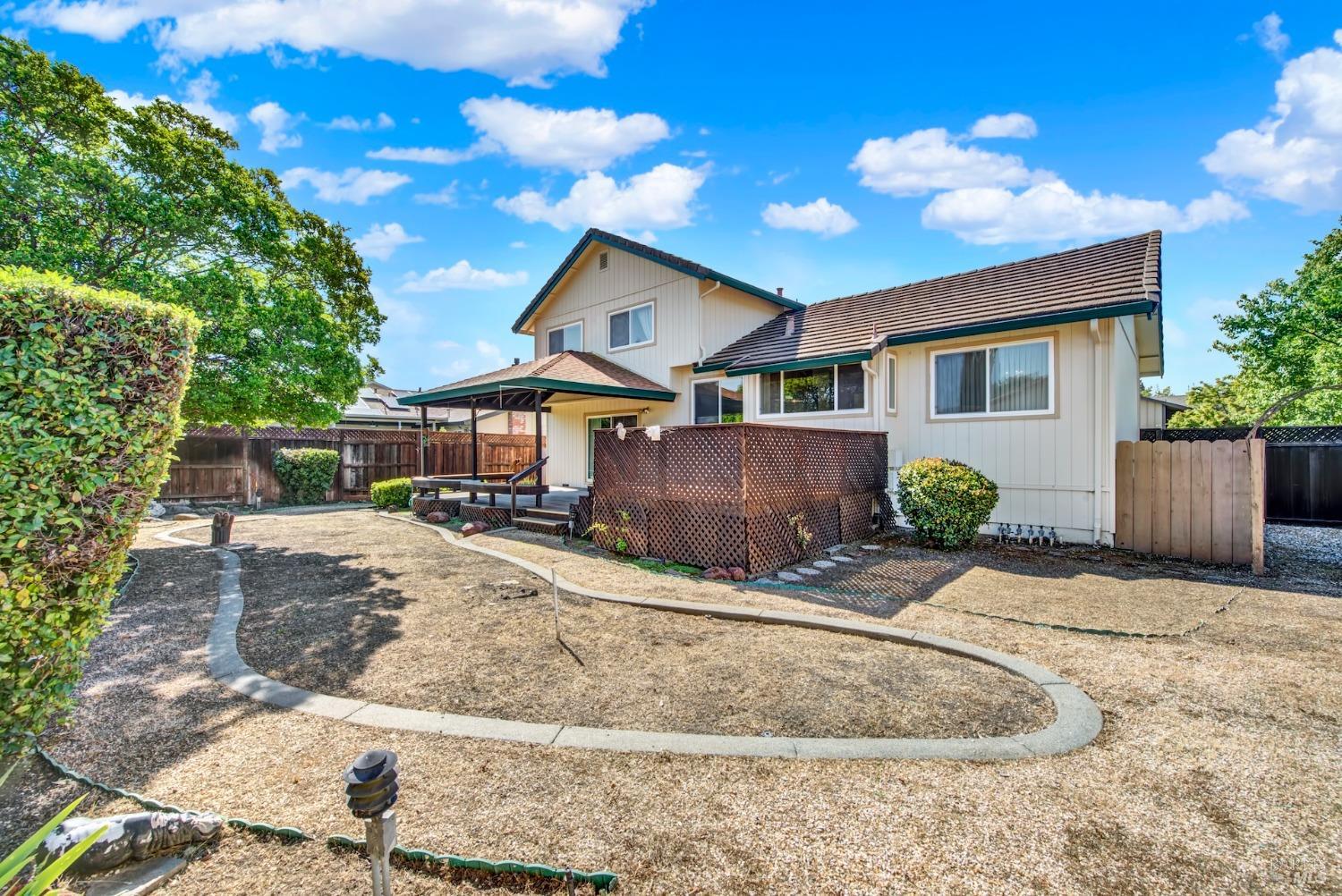 Detail Gallery Image 50 of 68 For 155 Quietwood Dr, Vacaville,  CA 95688 - 4 Beds | 2/1 Baths