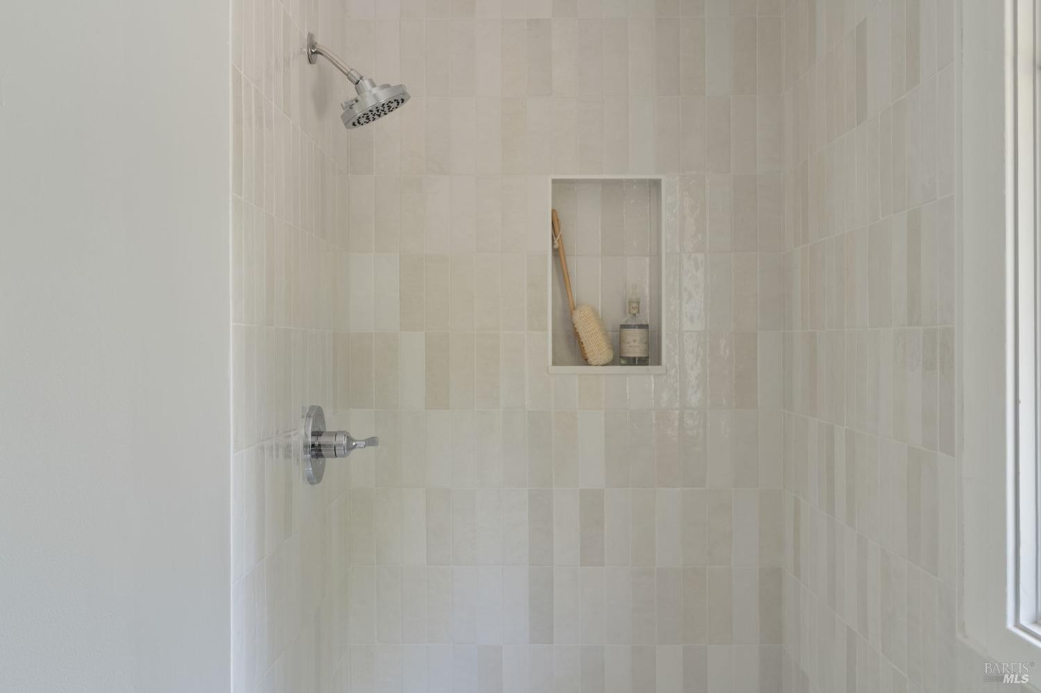 Detail Gallery Image 28 of 74 For 30 Tarry Rd, San Anselmo,  CA 94960 - 5 Beds | 3/1 Baths