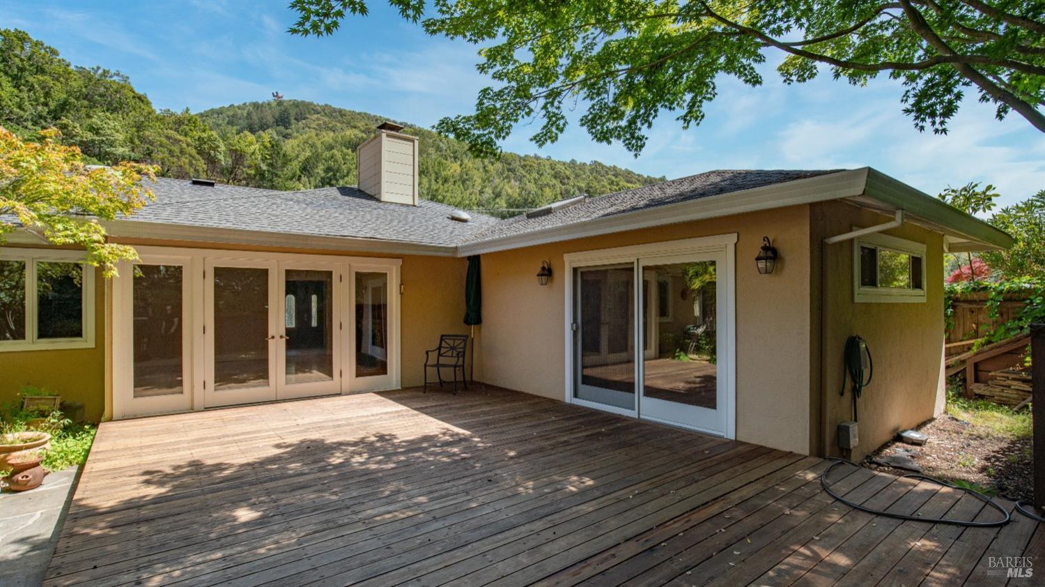 Detail Gallery Image 34 of 37 For 389 Mountain View Ave, San Rafael,  CA 94901 - 3 Beds | 2/1 Baths
