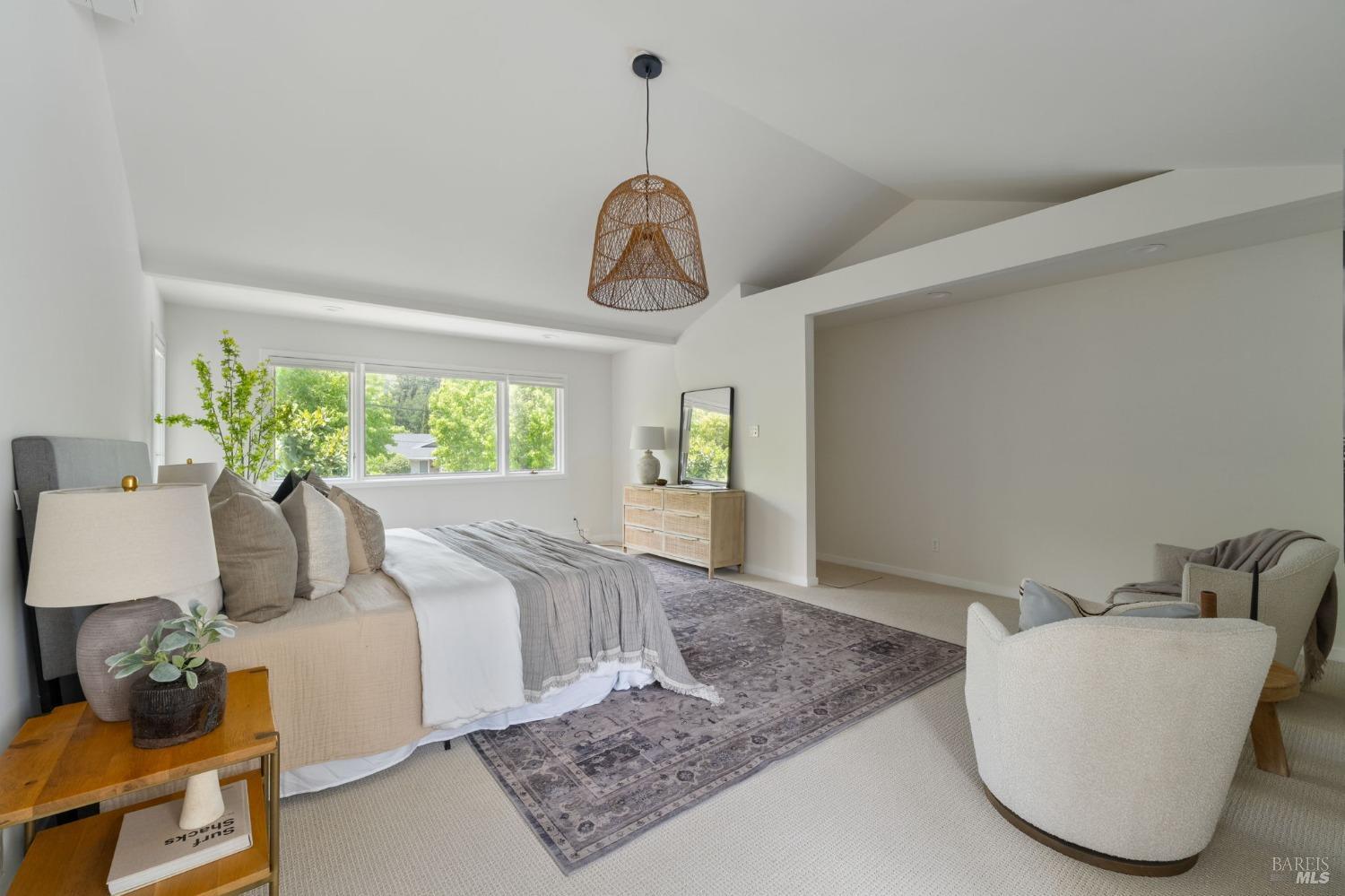 Detail Gallery Image 25 of 74 For 30 Tarry Rd, San Anselmo,  CA 94960 - 5 Beds | 3/1 Baths