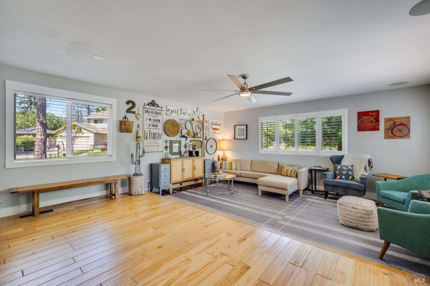 Detail Gallery Image 6 of 38 For 4897 Hoen Ave, Santa Rosa,  CA 95405 - 3 Beds | 2 Baths
