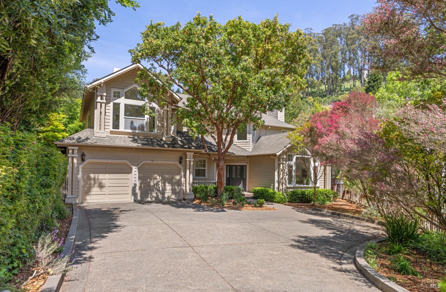 Detail Gallery Image 33 of 35 For 438 Laverne Ave, Mill Valley,  CA 94941 - 4 Beds | 3/1 Baths