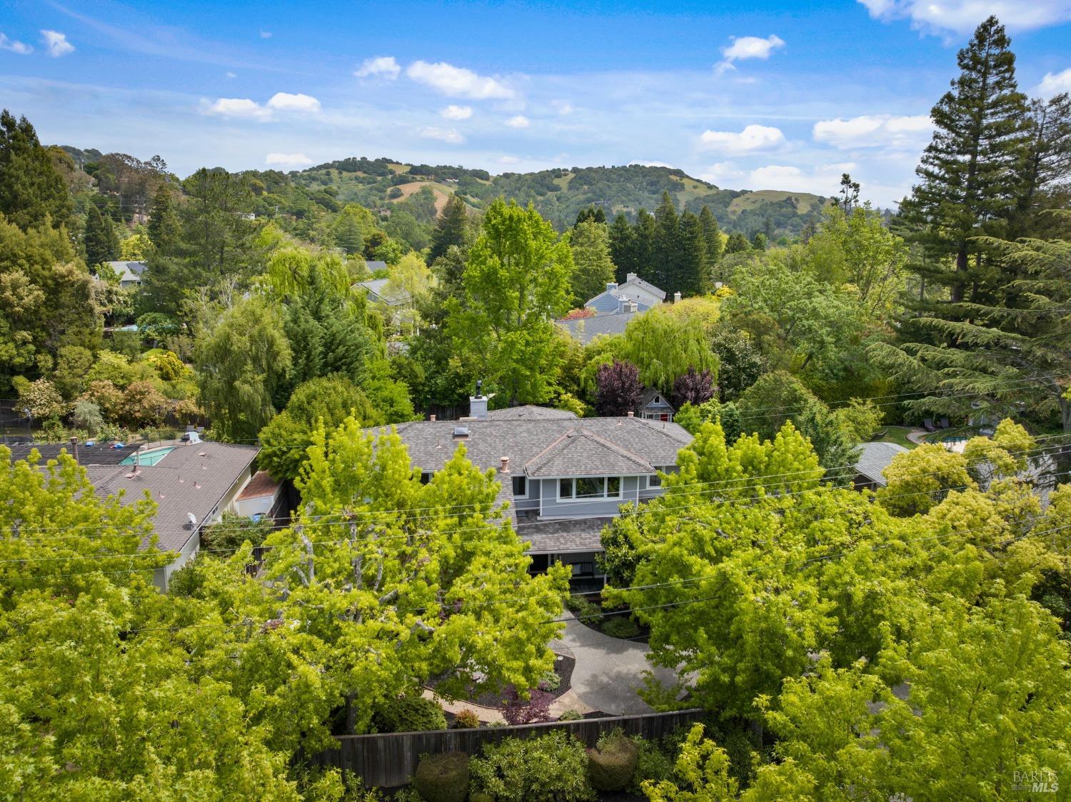 Detail Gallery Image 61 of 74 For 30 Tarry Rd, San Anselmo,  CA 94960 - 5 Beds | 3/1 Baths