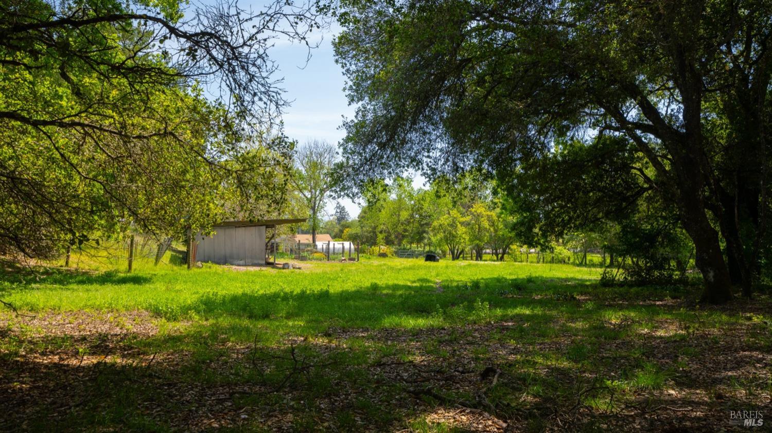 Detail Gallery Image 46 of 59 For 2267 Westside Rd, Healdsburg,  CA 95448 - 2 Beds | 2 Baths