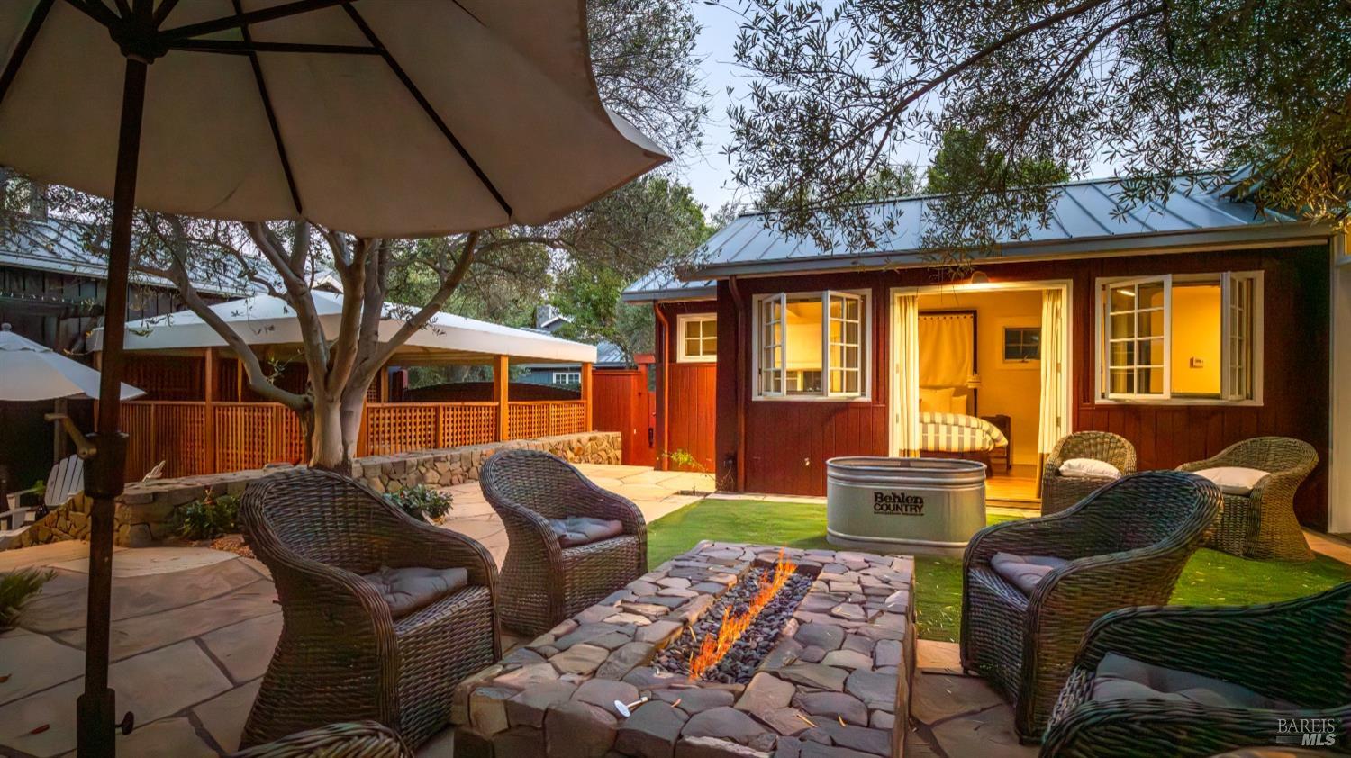 Detail Gallery Image 6 of 90 For 4044 Sonoma Hwy #16,  Napa,  CA 94559 - 3 Beds | 3/1 Baths