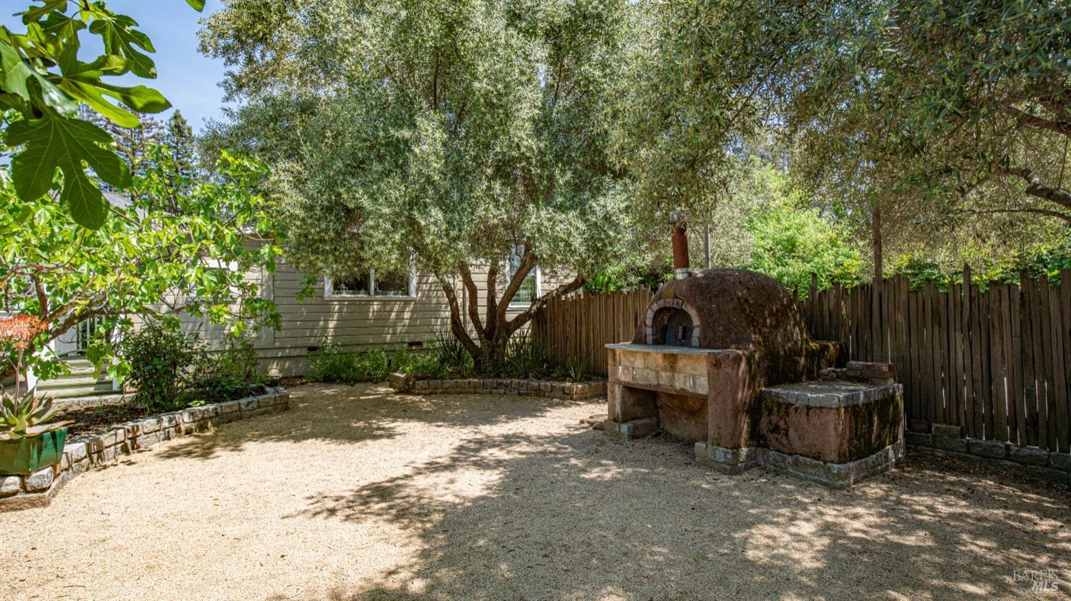 Detail Gallery Image 42 of 47 For 623 3rd St, Napa,  CA 94559 - 2 Beds | 2 Baths