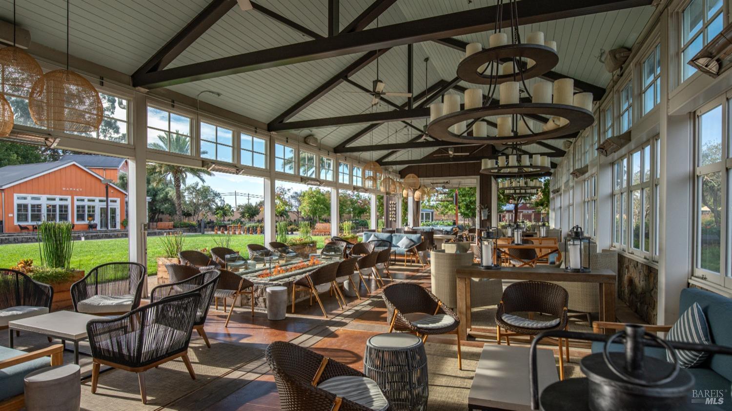 Detail Gallery Image 74 of 90 For 4044 Sonoma Hwy #16,  Napa,  CA 94559 - 3 Beds | 3/1 Baths