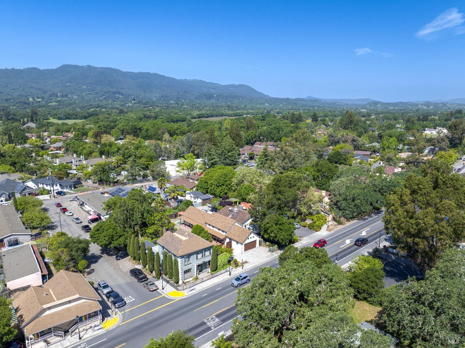 Detail Gallery Image 48 of 55 For 17080 Highway 12 Hwy, Sonoma,  CA 95476 - 2 Beds | 2 Baths