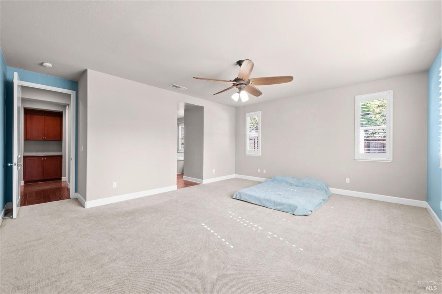 Detail Gallery Image 34 of 77 For 502 Longwood Pl, Vacaville,  CA 95688 - 3 Beds | 3/1 Baths