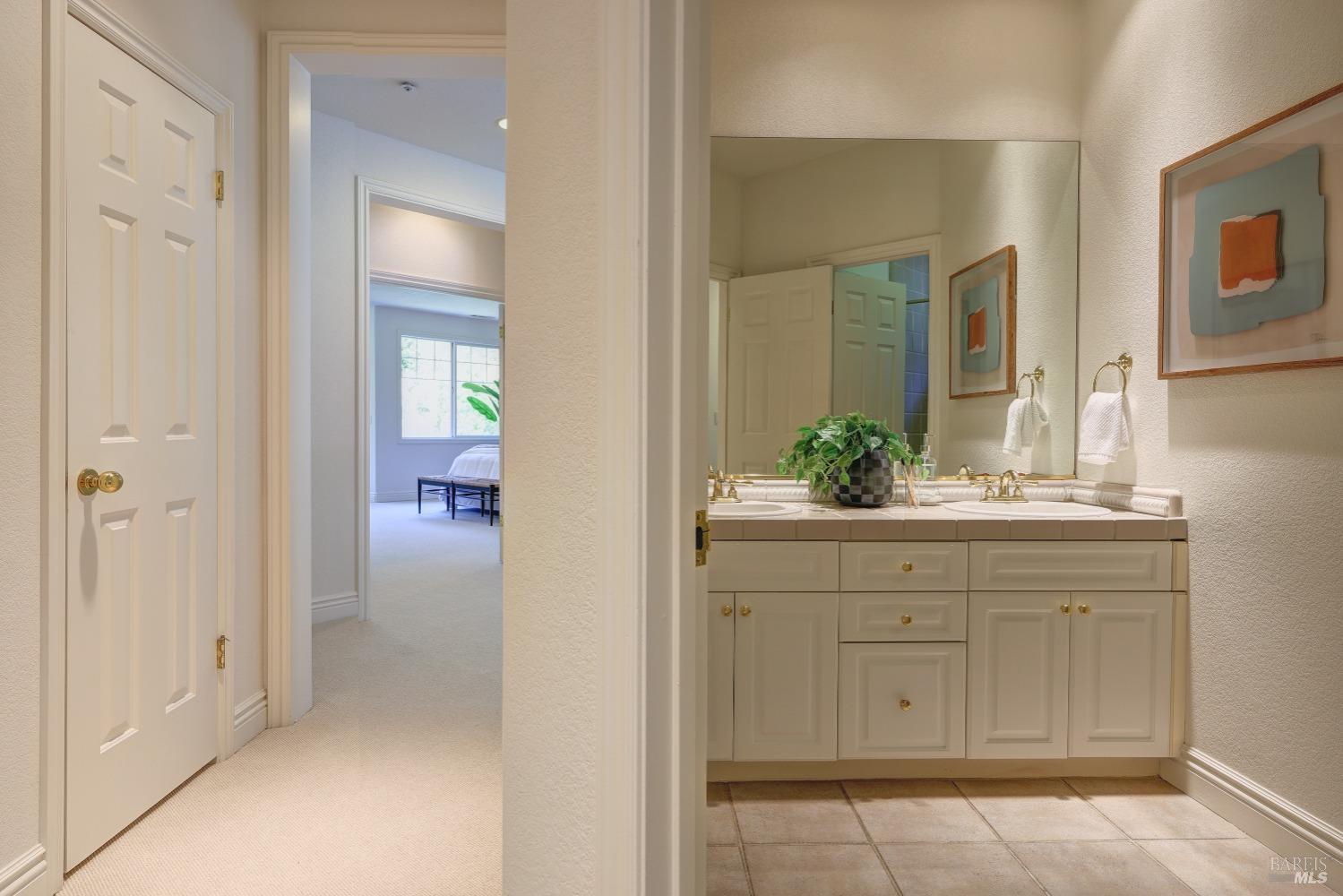 Detail Gallery Image 24 of 35 For 438 Laverne Ave, Mill Valley,  CA 94941 - 4 Beds | 3/1 Baths