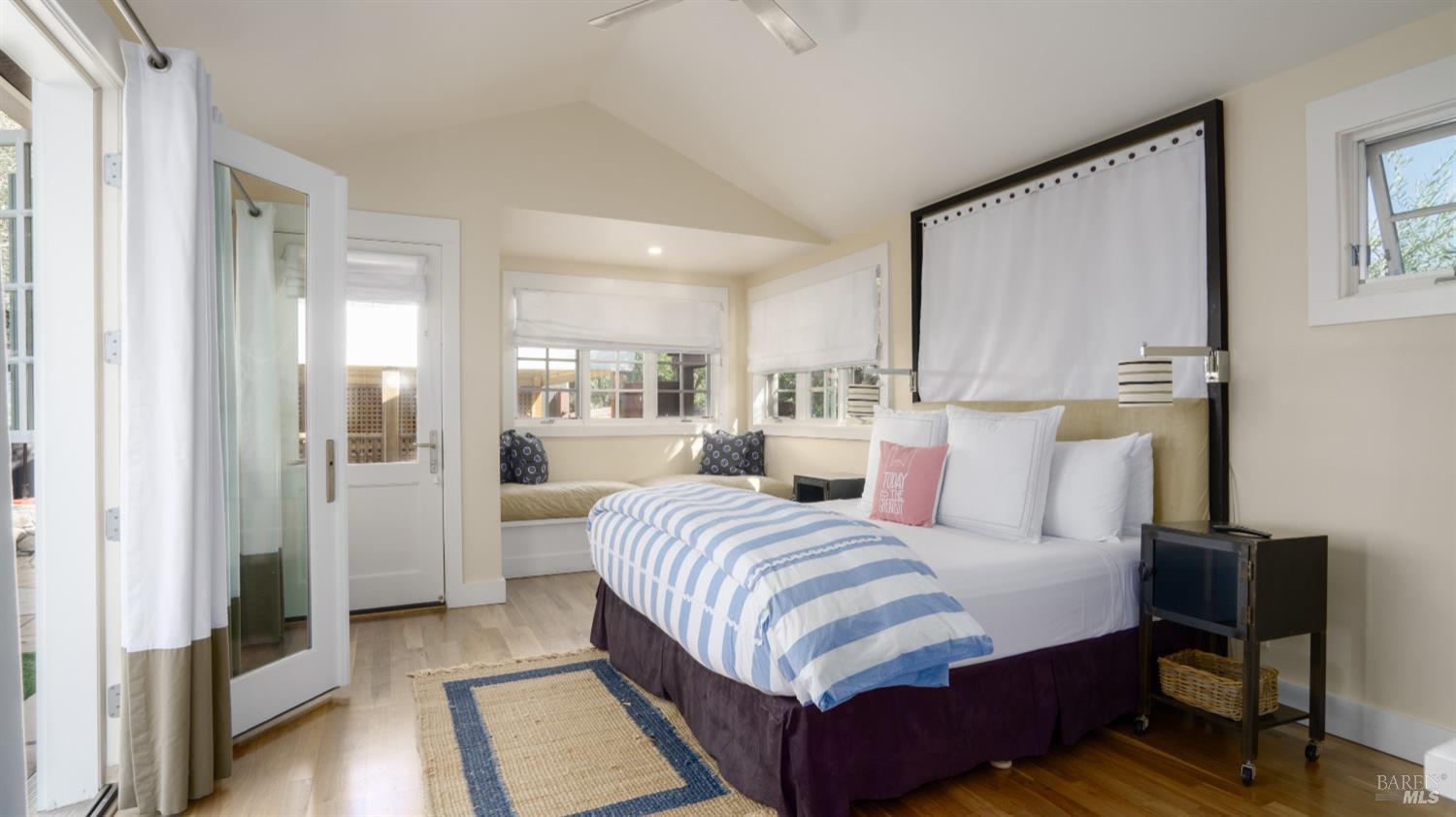 Detail Gallery Image 33 of 90 For 4044 Sonoma Hwy #16,  Napa,  CA 94559 - 3 Beds | 3/1 Baths