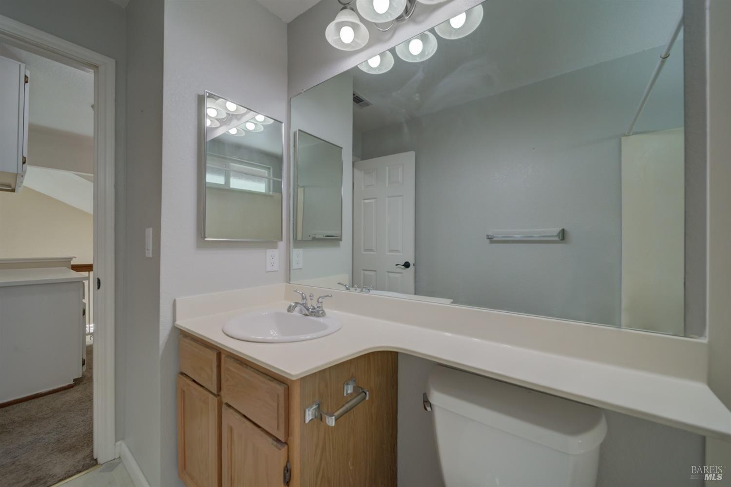 Detail Gallery Image 33 of 51 For 2415 Tea Ct, Fairfield,  CA 94534 - 3 Beds | 2/1 Baths