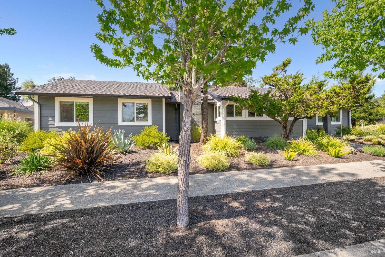 Detail Gallery Image 33 of 38 For 4897 Hoen Ave, Santa Rosa,  CA 95405 - 3 Beds | 2 Baths