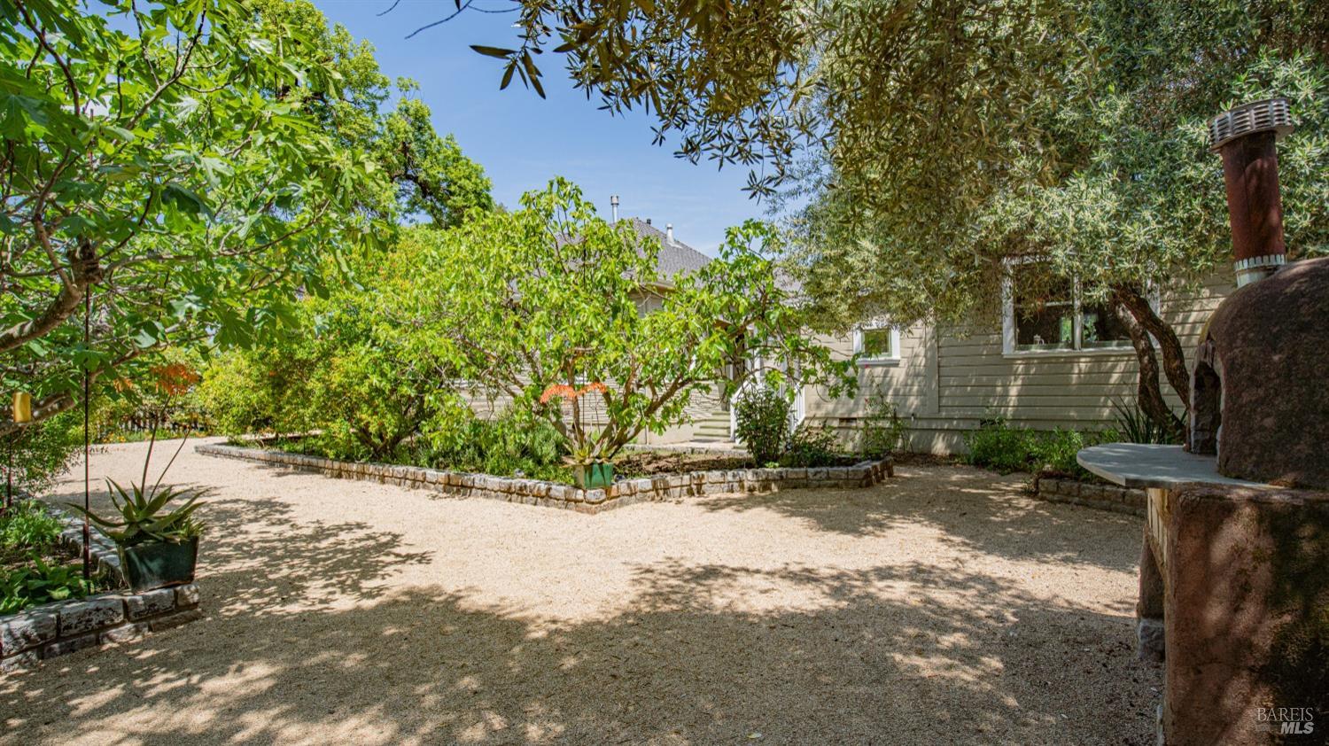 Detail Gallery Image 43 of 47 For 623 3rd St, Napa,  CA 94559 - 2 Beds | 2 Baths