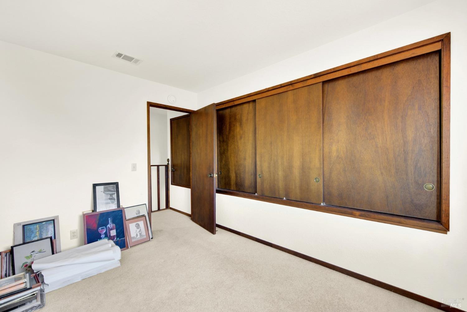 Detail Gallery Image 34 of 68 For 155 Quietwood Dr, Vacaville,  CA 95688 - 4 Beds | 2/1 Baths