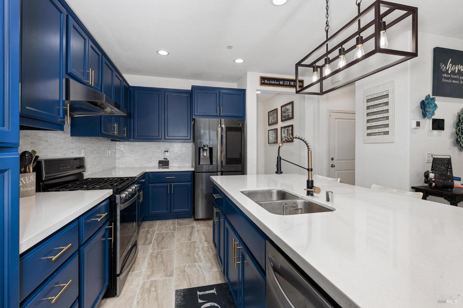 Detail Gallery Image 15 of 47 For 5635 Vanden Rd, Vacaville,  CA 95687 - 4 Beds | 3 Baths