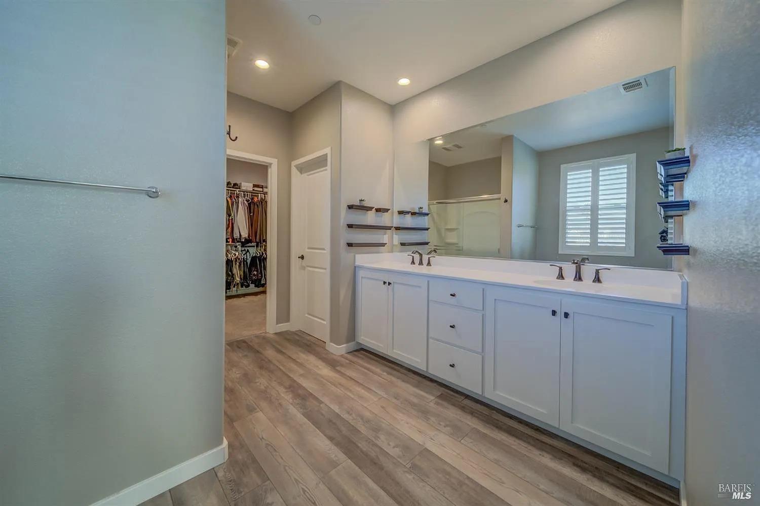 Detail Gallery Image 17 of 27 For 1344 Jamboree Dr, Fairfield,  CA 94533 - 4 Beds | 3 Baths