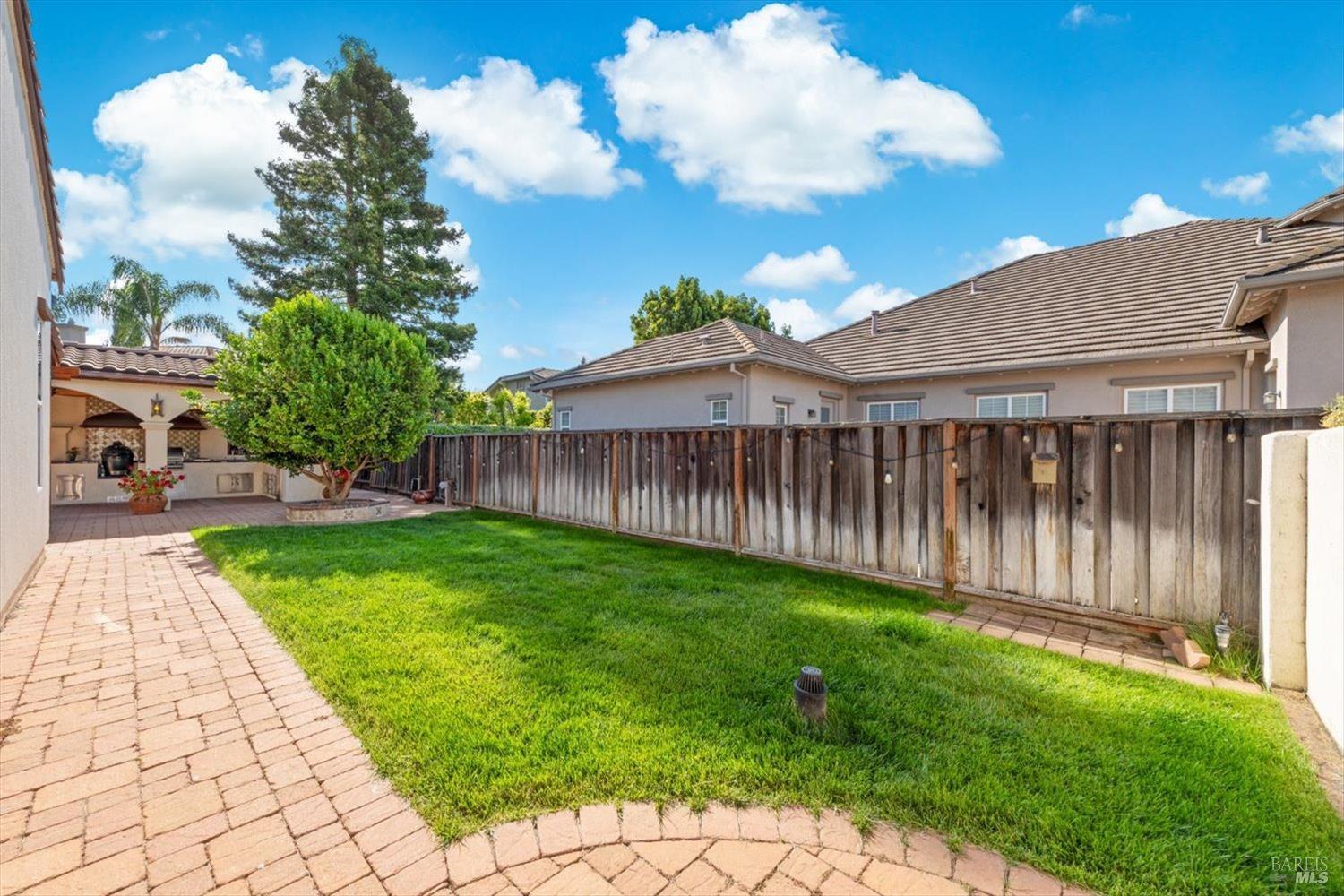 Detail Gallery Image 55 of 77 For 502 Longwood Pl, Vacaville,  CA 95688 - 3 Beds | 3/1 Baths