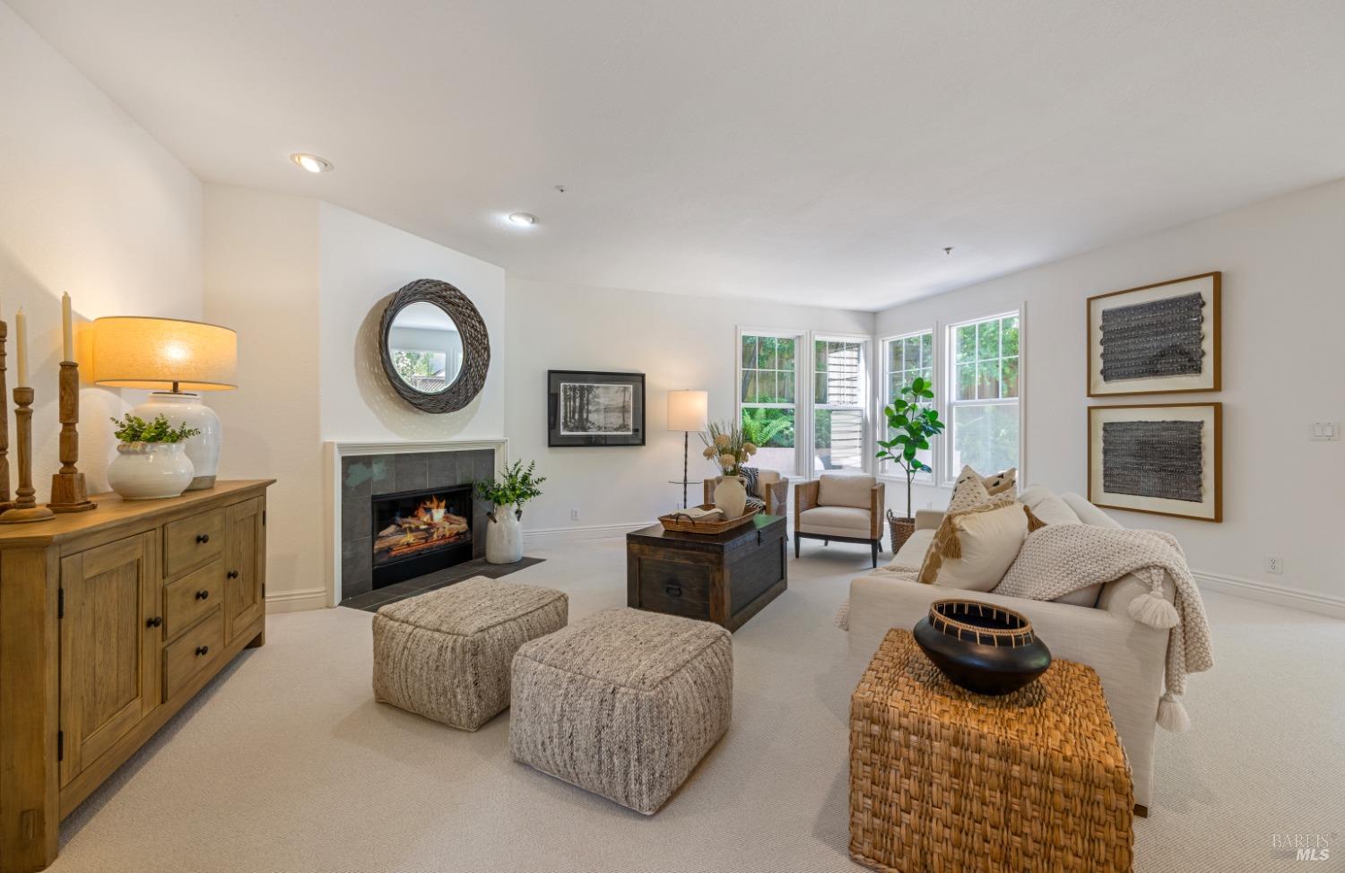 Detail Gallery Image 15 of 35 For 438 Laverne Ave, Mill Valley,  CA 94941 - 4 Beds | 3/1 Baths