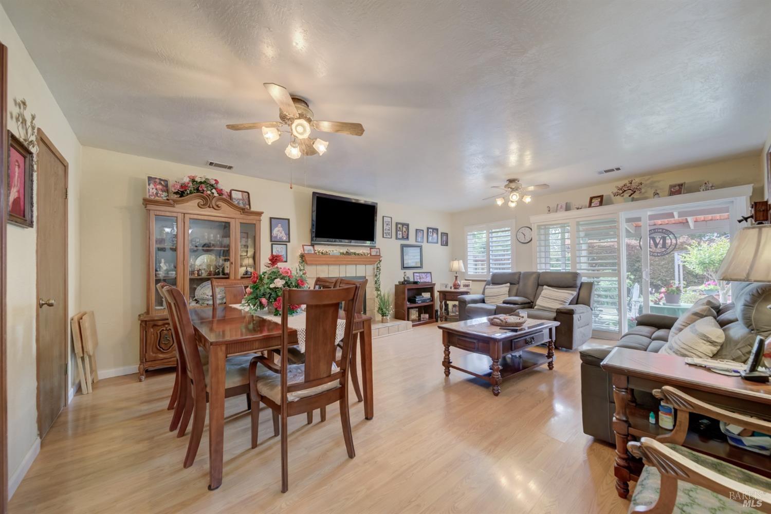 Detail Gallery Image 14 of 45 For 137 Webster St, Vallejo,  CA 94591 - 3 Beds | 2 Baths