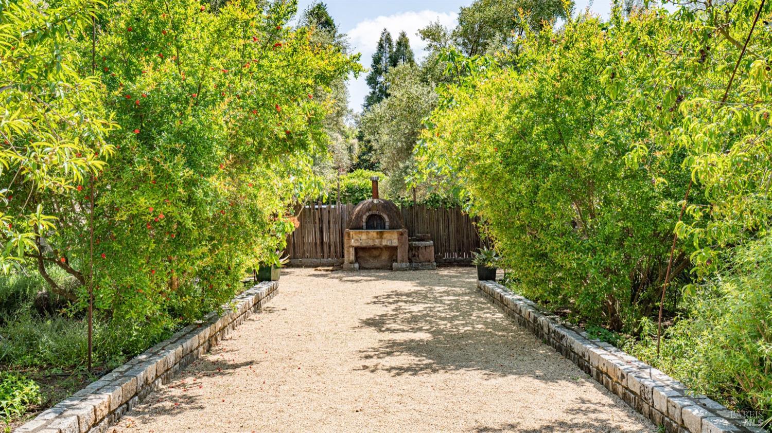 Detail Gallery Image 41 of 47 For 623 3rd St, Napa,  CA 94559 - 2 Beds | 2 Baths
