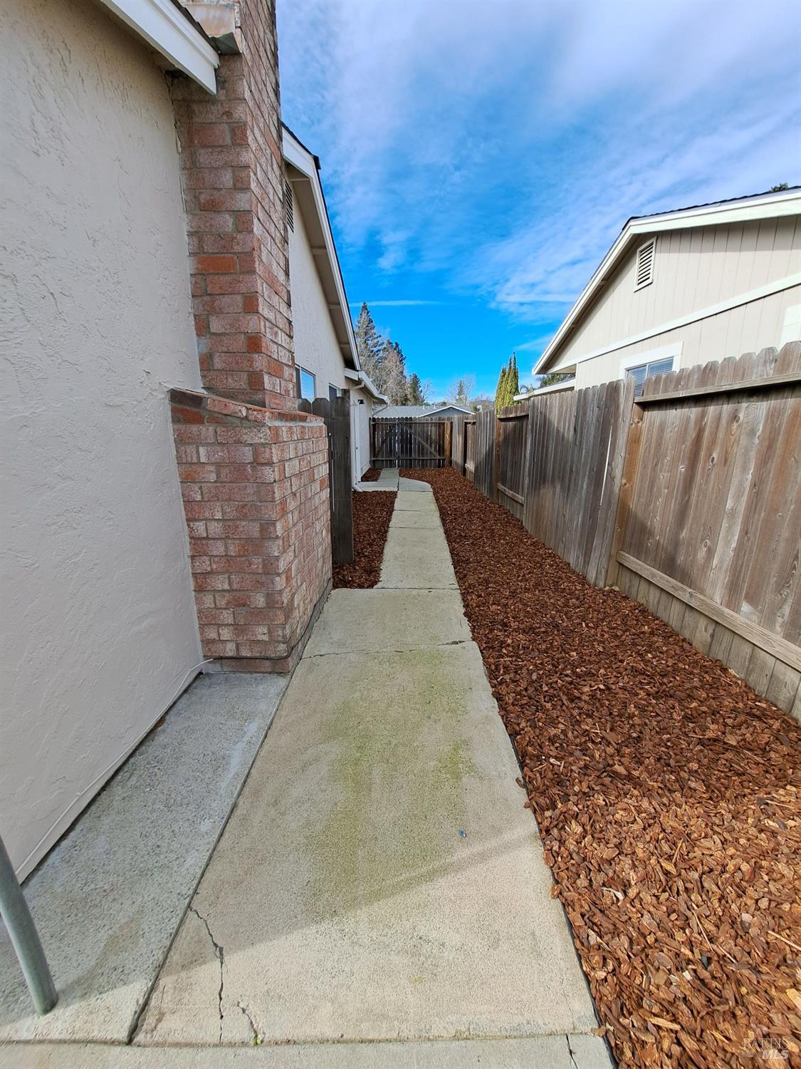 Detail Gallery Image 19 of 20 For 1161 Bedford Way, Vacaville,  CA 95687 - 3 Beds | 2 Baths