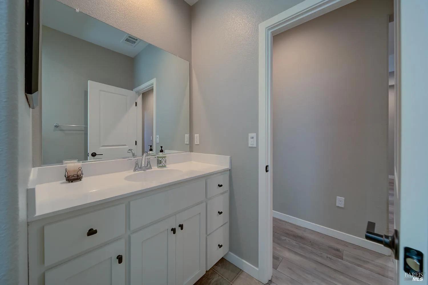 Detail Gallery Image 22 of 27 For 1344 Jamboree Dr, Fairfield,  CA 94533 - 4 Beds | 3 Baths