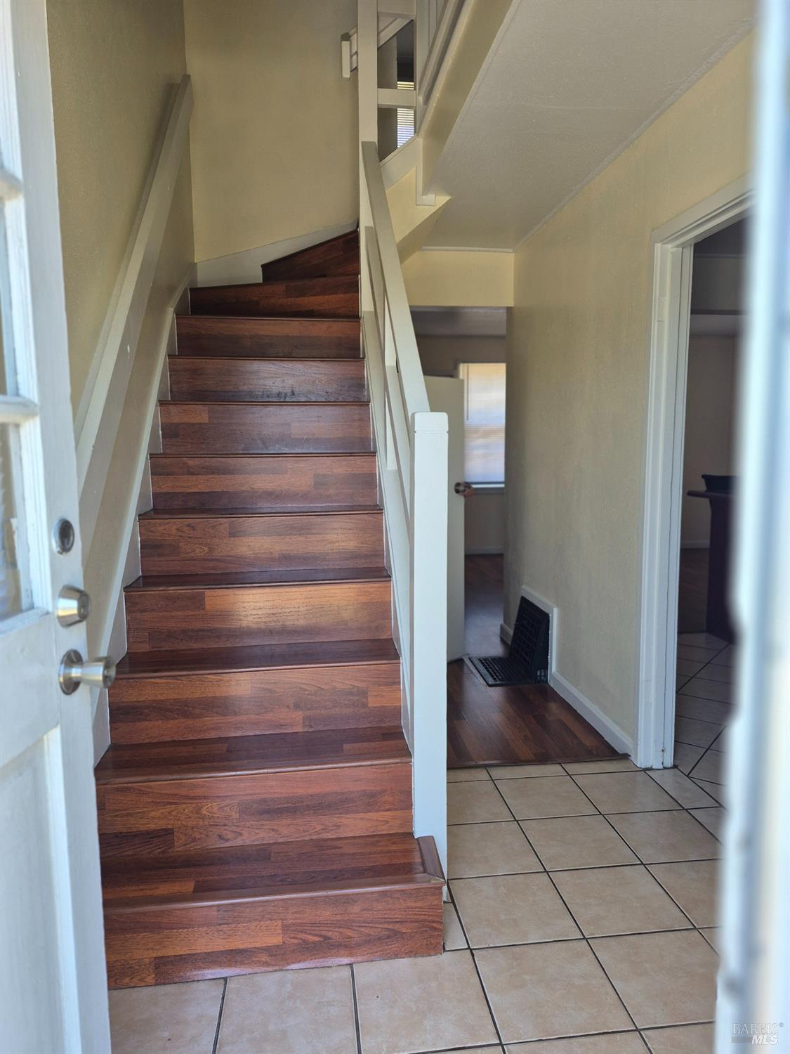 Detail Gallery Image 5 of 15 For 2269 Sacramento St, Vallejo,  CA 94590 - 3 Beds | 1 Baths