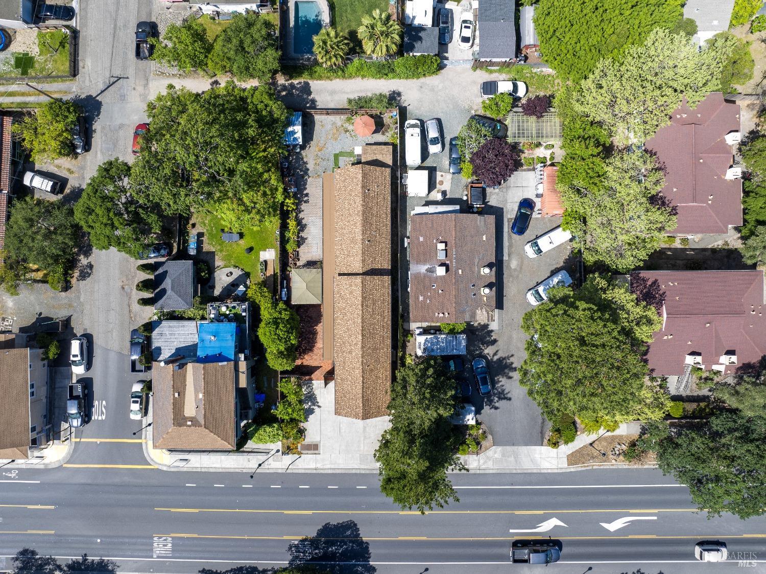 Detail Gallery Image 53 of 55 For 17080 Highway 12 Hwy, Sonoma,  CA 95476 - 2 Beds | 2 Baths