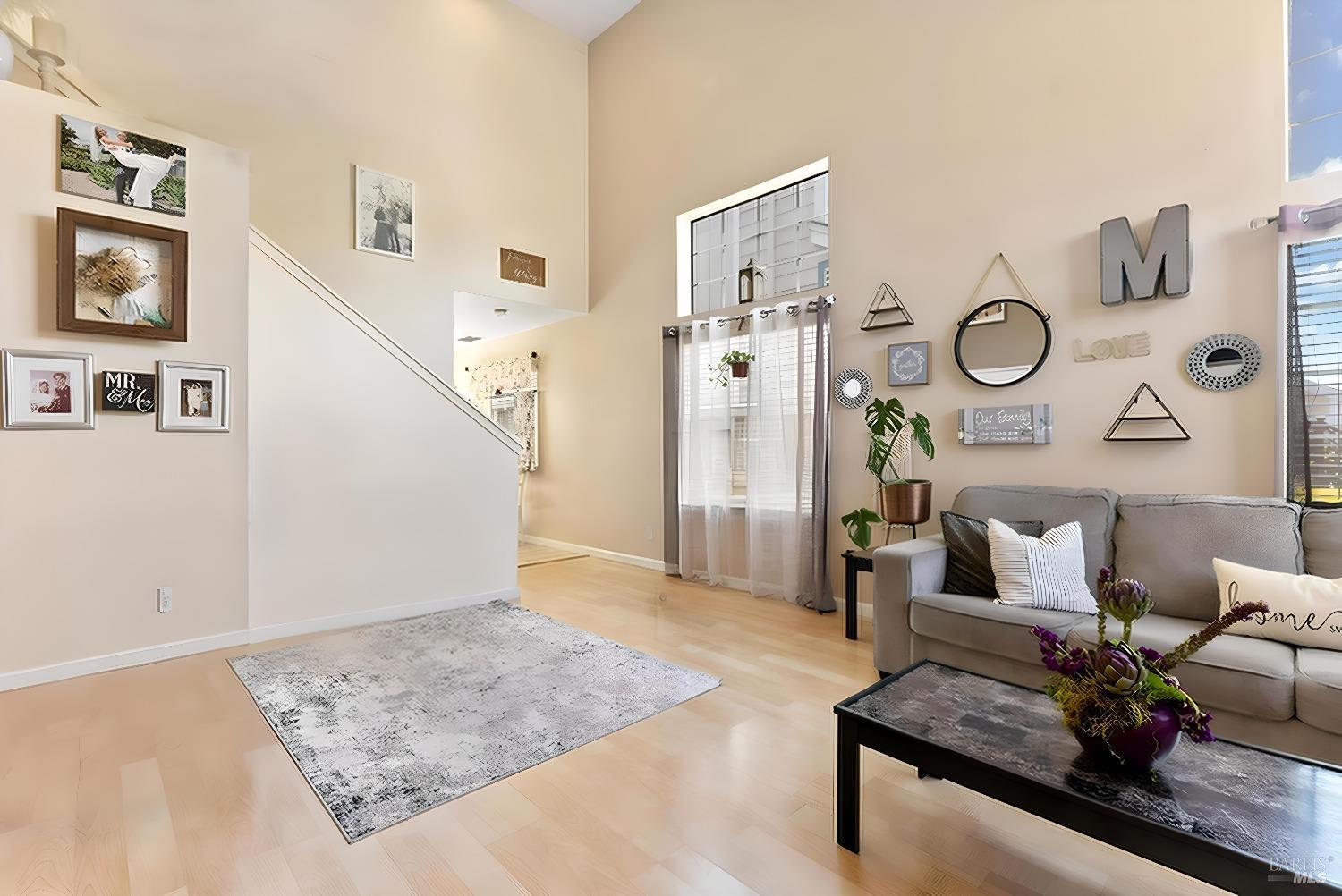 Detail Gallery Image 9 of 36 For 706 Powderhorn Ave, Santa Rosa,  CA 95407 - 3 Beds | 2/1 Baths