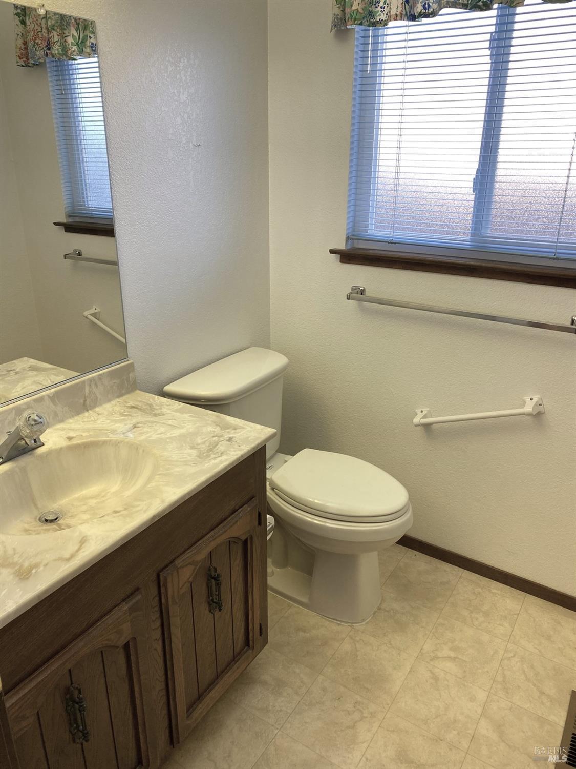 Detail Gallery Image 26 of 68 For 155 Quietwood Dr, Vacaville,  CA 95688 - 4 Beds | 2/1 Baths