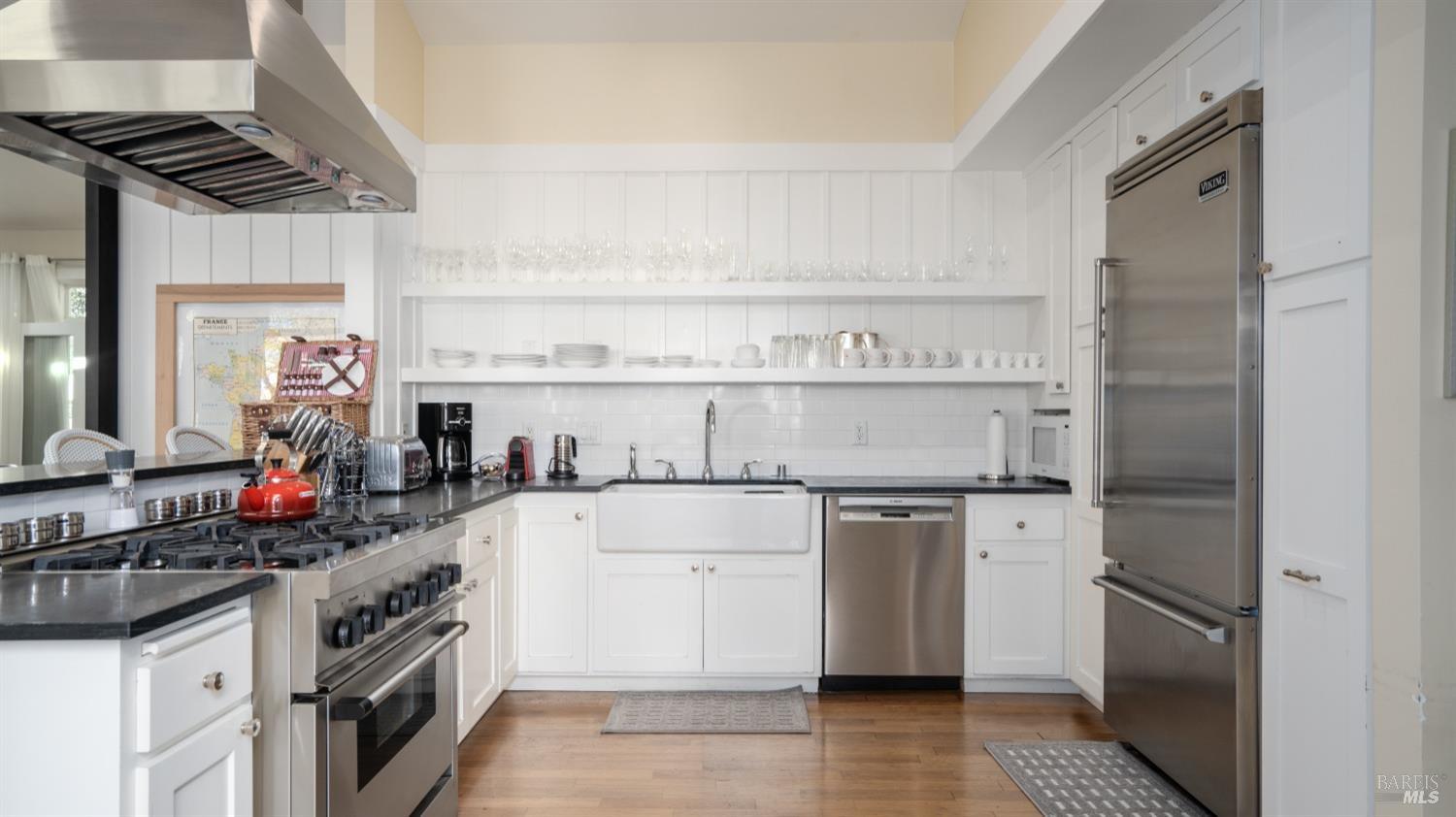 Detail Gallery Image 16 of 90 For 4044 Sonoma Hwy #16,  Napa,  CA 94559 - 3 Beds | 3/1 Baths