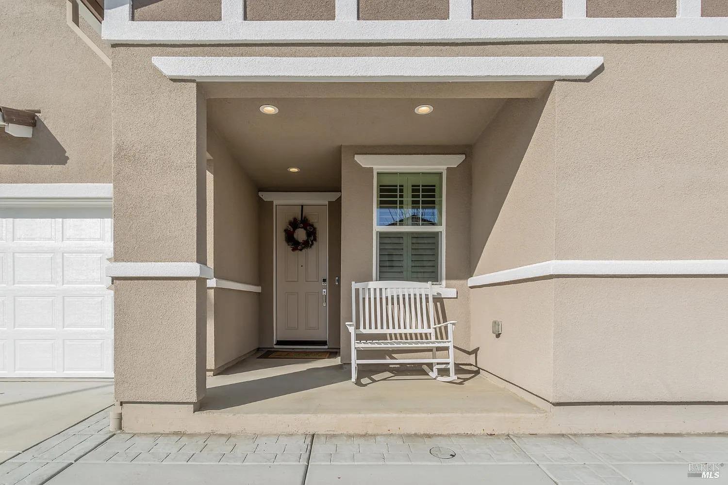 Detail Gallery Image 2 of 27 For 1344 Jamboree Dr, Fairfield,  CA 94533 - 4 Beds | 3 Baths