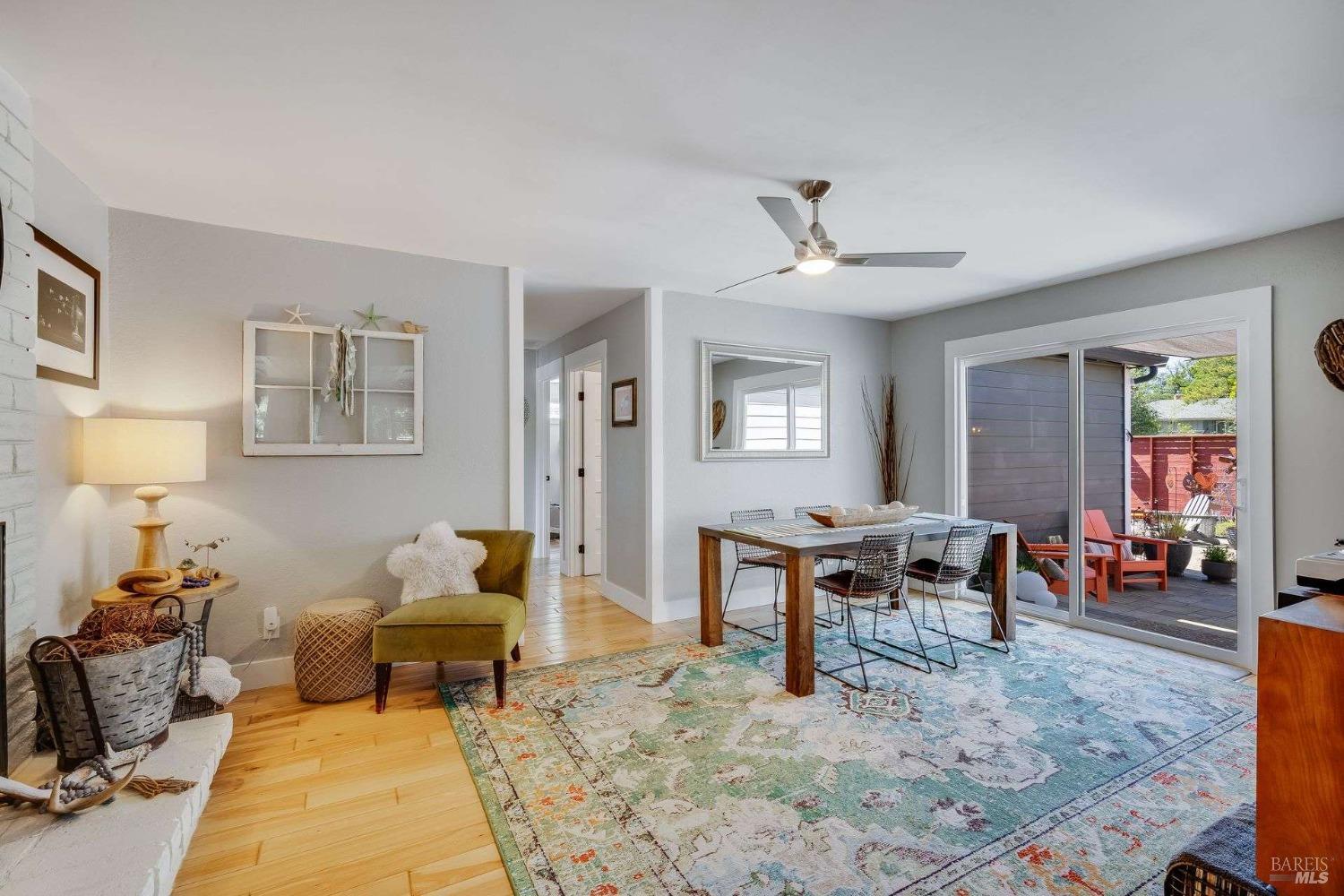 Detail Gallery Image 12 of 38 For 4897 Hoen Ave, Santa Rosa,  CA 95405 - 3 Beds | 2 Baths