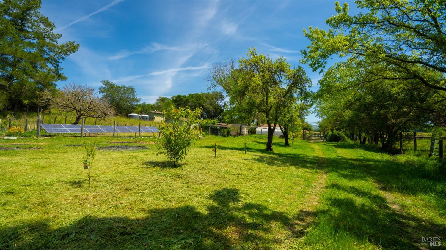 Detail Gallery Image 45 of 59 For 2267 Westside Rd, Healdsburg,  CA 95448 - 2 Beds | 2 Baths