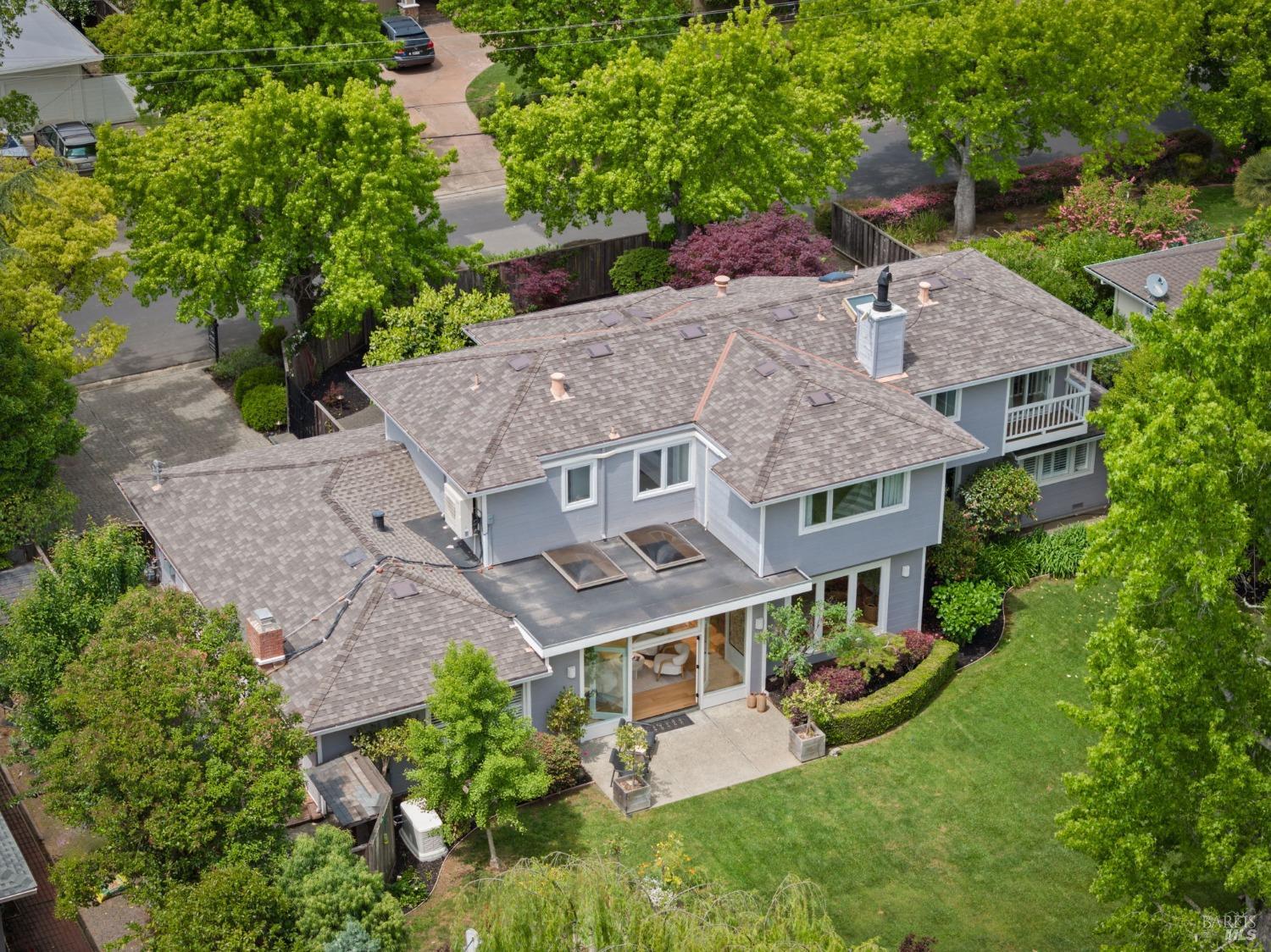 Detail Gallery Image 53 of 74 For 30 Tarry Rd, San Anselmo,  CA 94960 - 5 Beds | 3/1 Baths