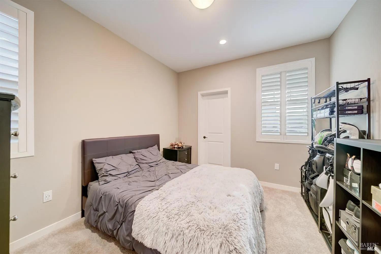 Detail Gallery Image 5 of 27 For 1344 Jamboree Dr, Fairfield,  CA 94533 - 4 Beds | 3 Baths