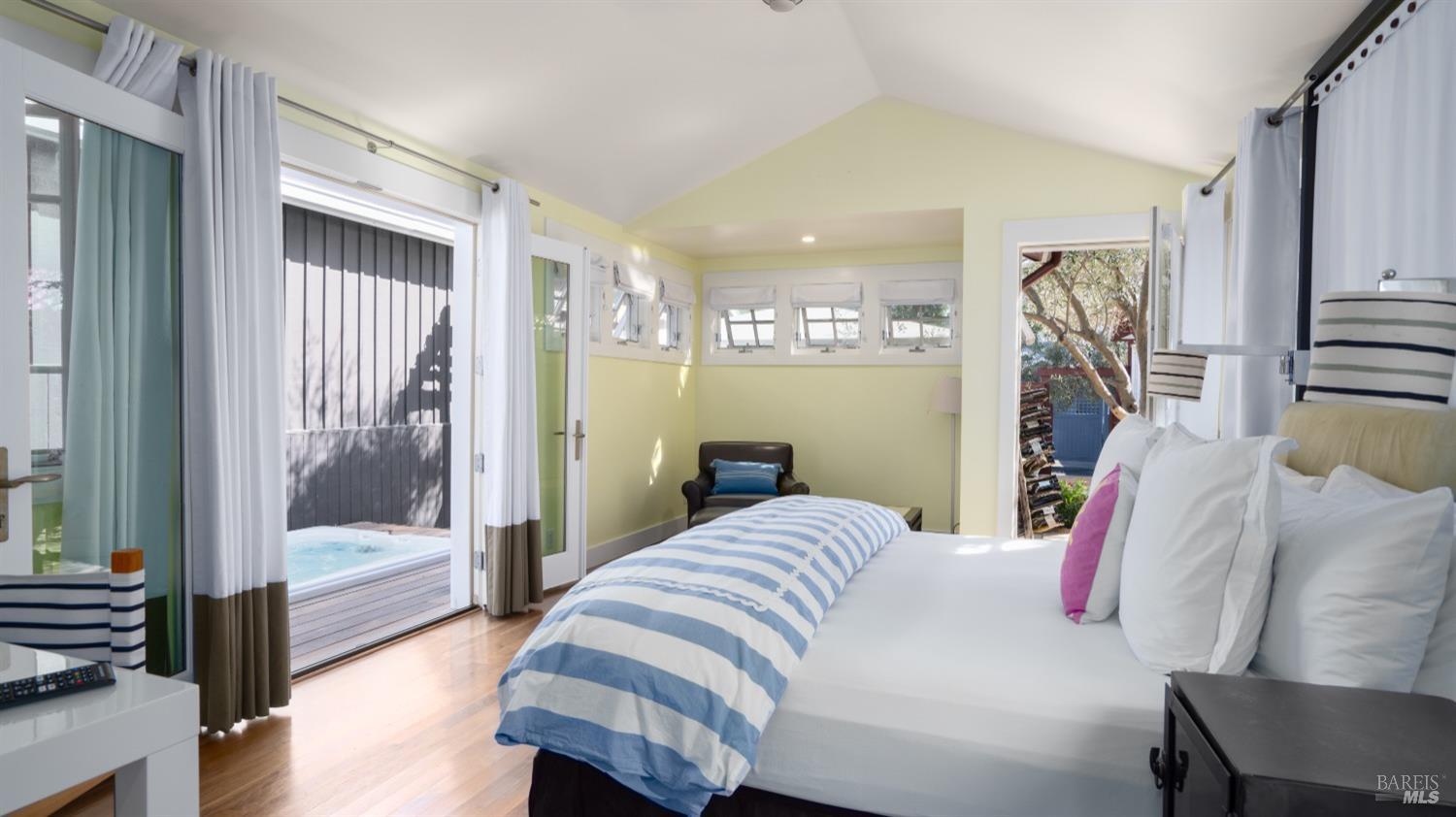 Detail Gallery Image 27 of 90 For 4044 Sonoma Hwy #16,  Napa,  CA 94559 - 3 Beds | 3/1 Baths