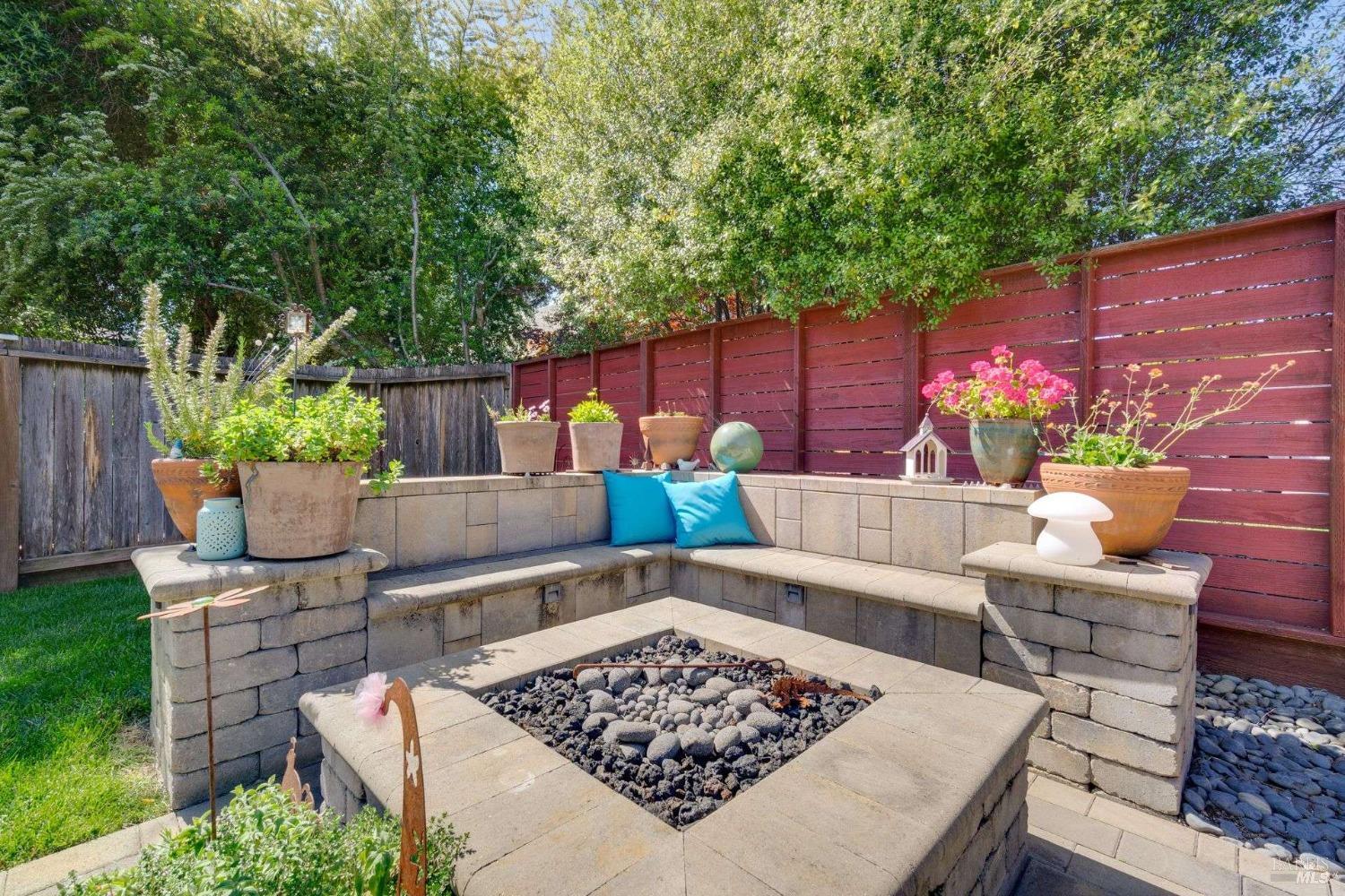 Detail Gallery Image 26 of 38 For 4897 Hoen Ave, Santa Rosa,  CA 95405 - 3 Beds | 2 Baths