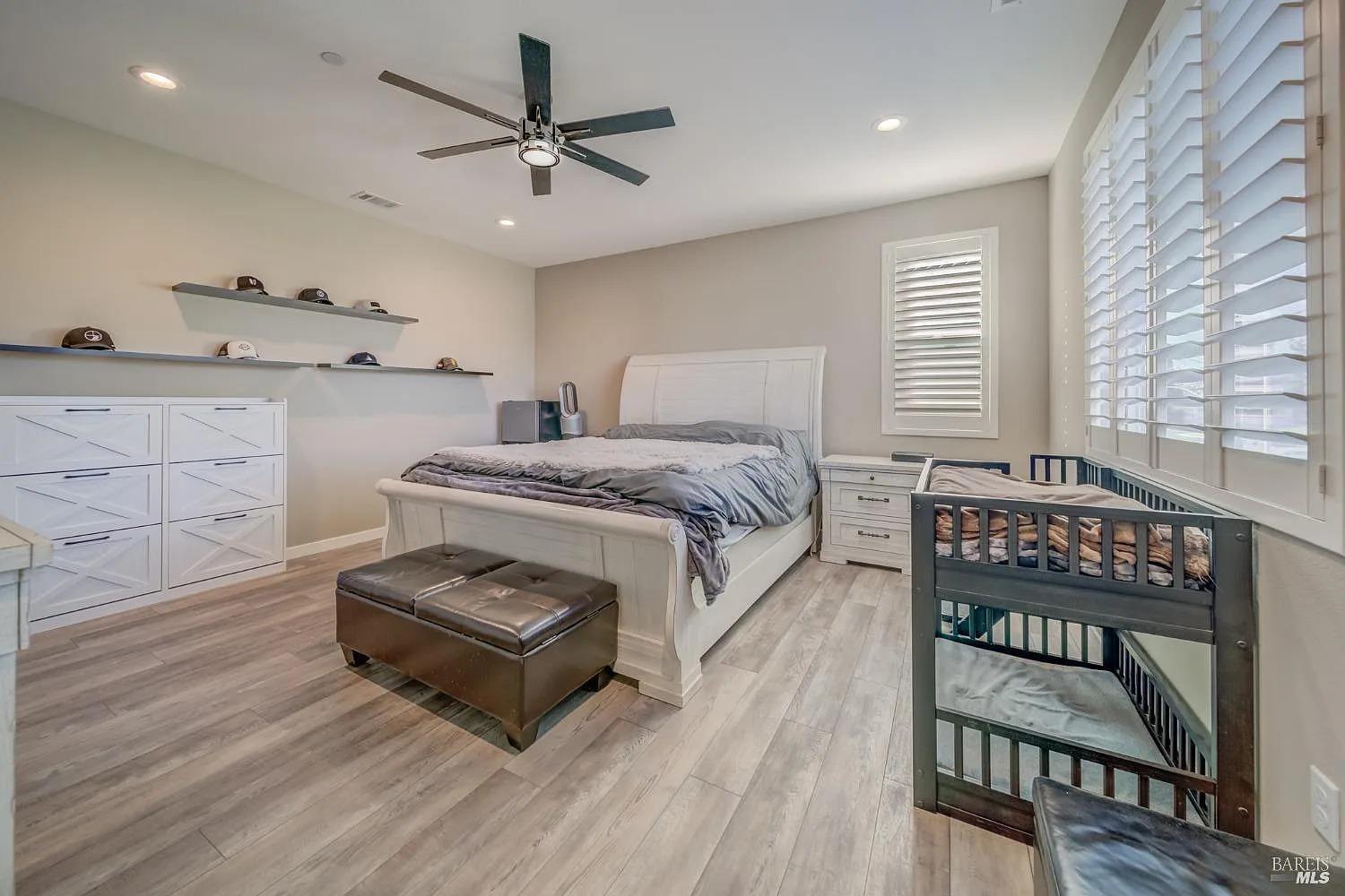 Detail Gallery Image 16 of 27 For 1344 Jamboree Dr, Fairfield,  CA 94533 - 4 Beds | 3 Baths