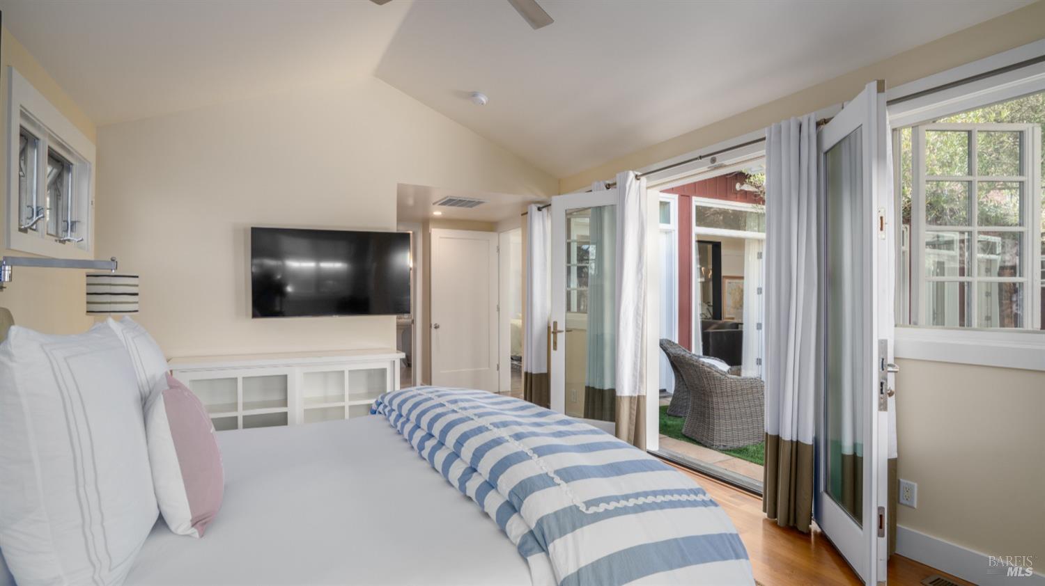 Detail Gallery Image 35 of 90 For 4044 Sonoma Hwy #16,  Napa,  CA 94559 - 3 Beds | 3/1 Baths