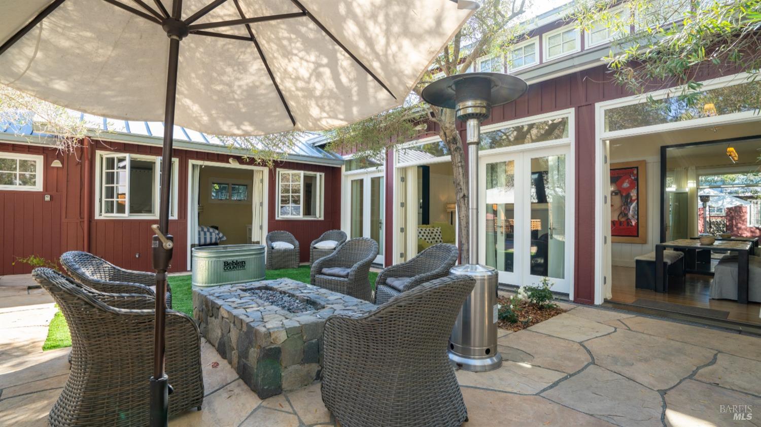 Detail Gallery Image 58 of 90 For 4044 Sonoma Hwy #16,  Napa,  CA 94559 - 3 Beds | 3/1 Baths