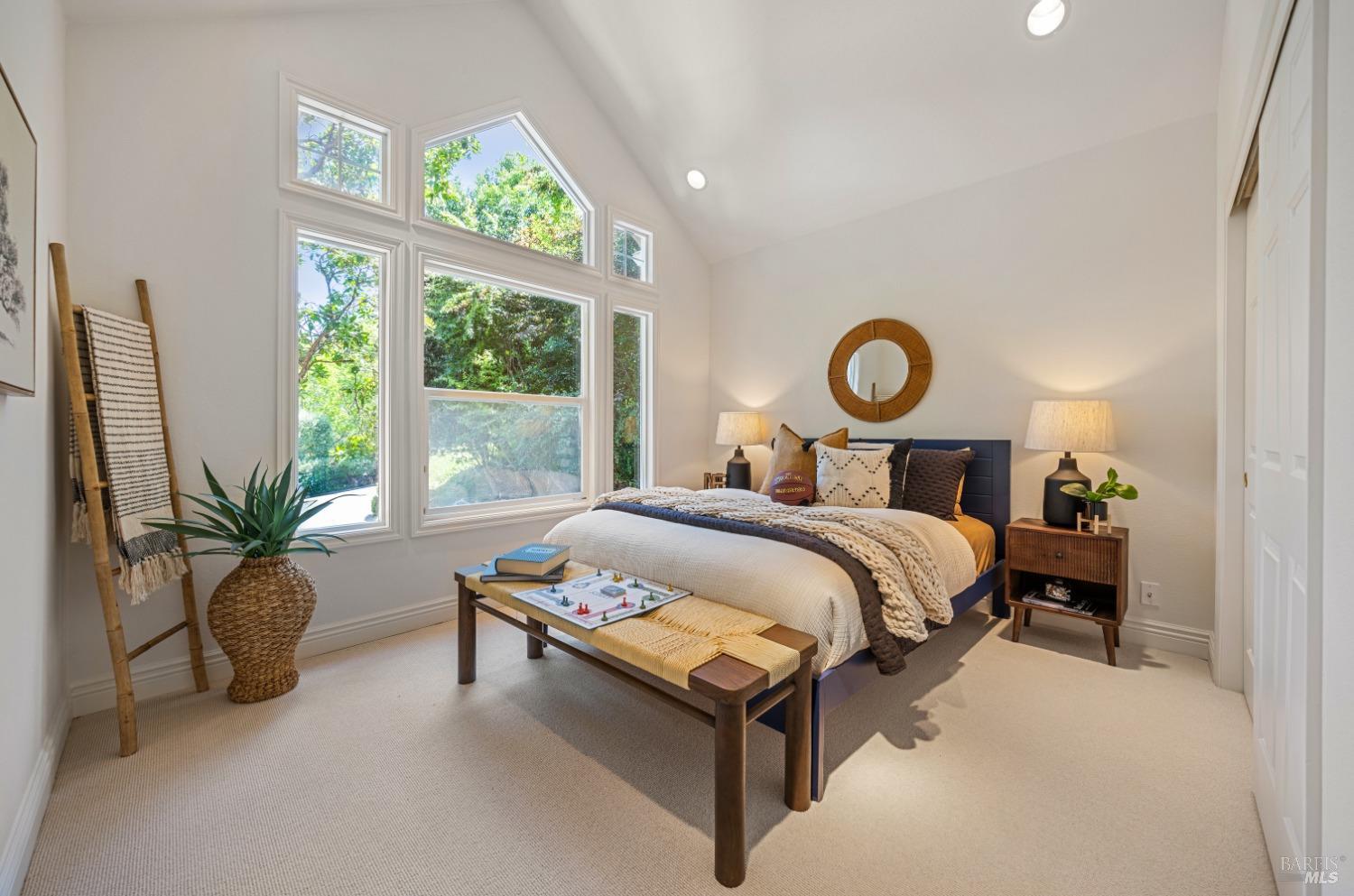 Detail Gallery Image 23 of 35 For 438 Laverne Ave, Mill Valley,  CA 94941 - 4 Beds | 3/1 Baths