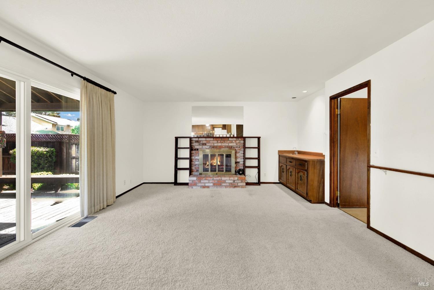 Detail Gallery Image 22 of 68 For 155 Quietwood Dr, Vacaville,  CA 95688 - 4 Beds | 2/1 Baths