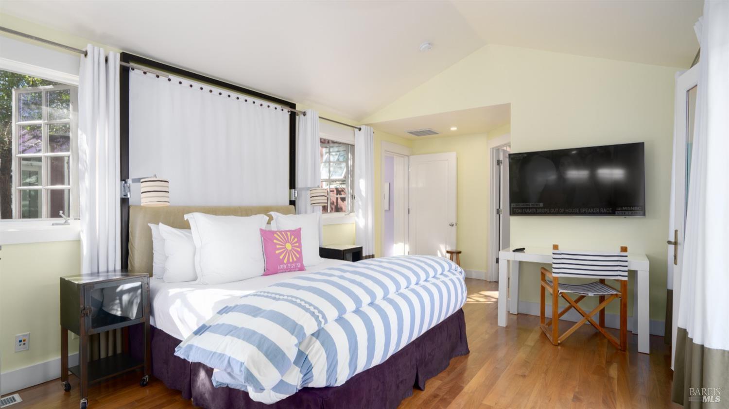 Detail Gallery Image 28 of 90 For 4044 Sonoma Hwy #16,  Napa,  CA 94559 - 3 Beds | 3/1 Baths