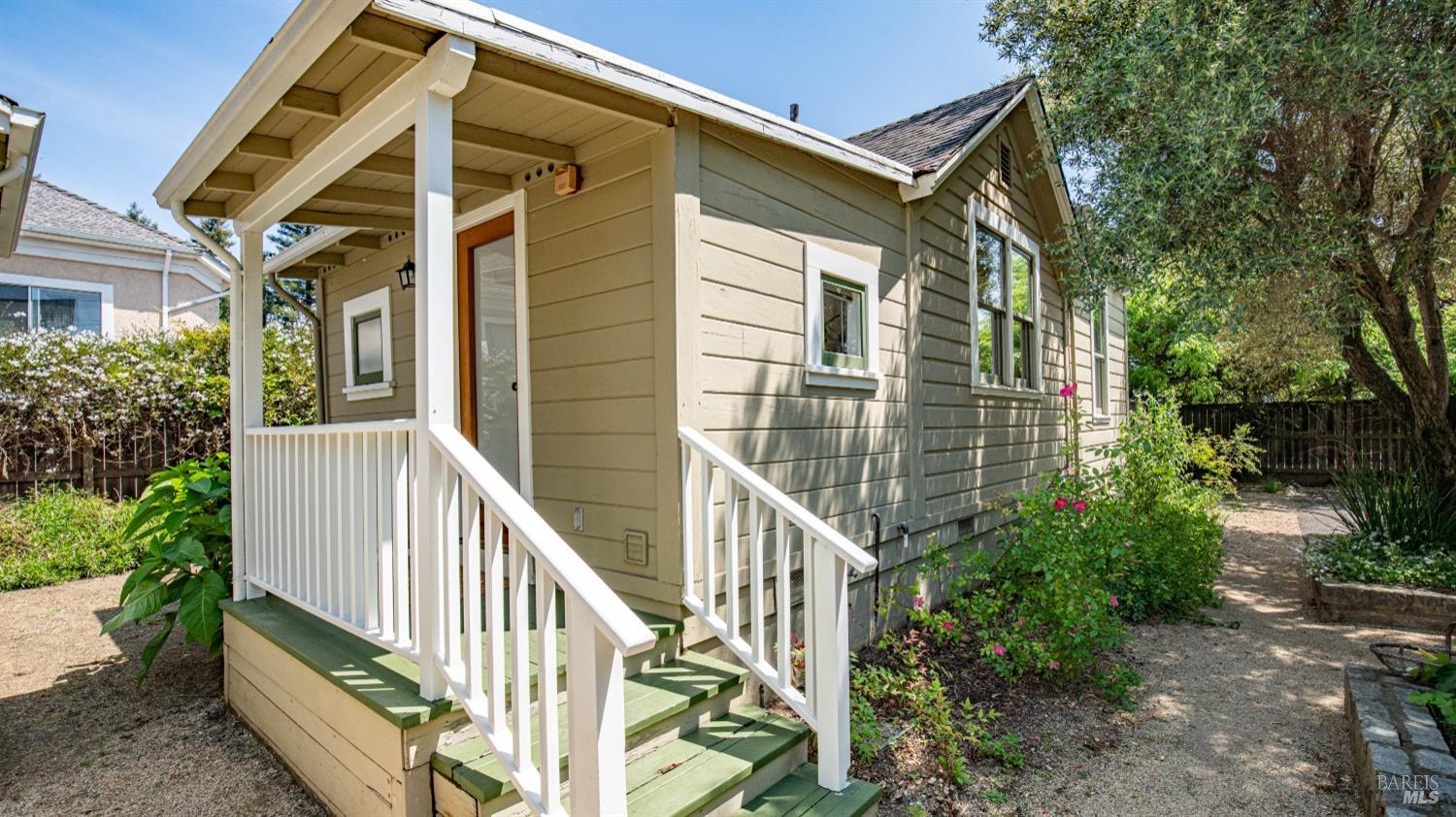 Detail Gallery Image 20 of 47 For 623 3rd St, Napa,  CA 94559 - 2 Beds | 2 Baths