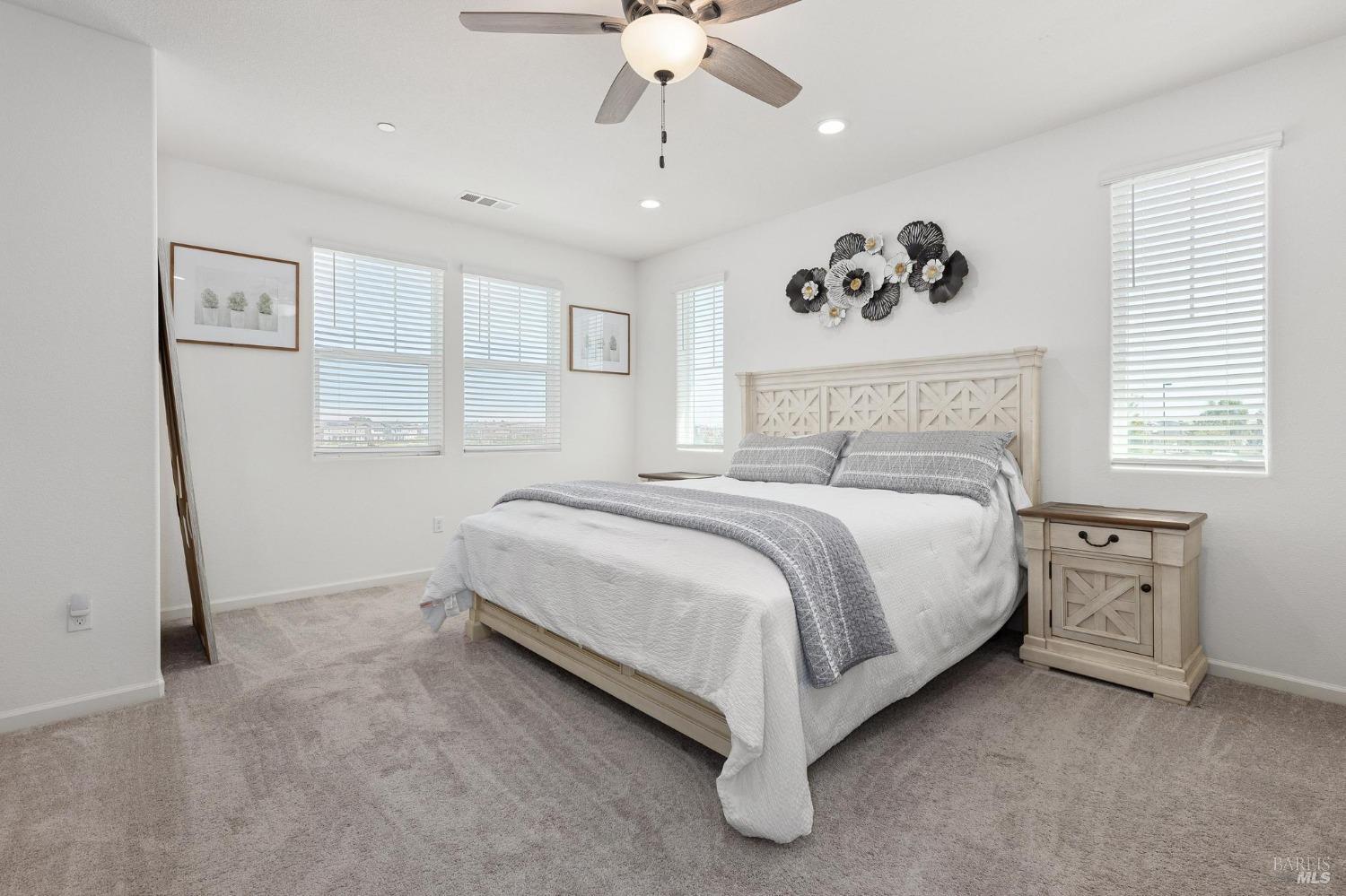 Detail Gallery Image 20 of 47 For 5635 Vanden Rd, Vacaville,  CA 95687 - 4 Beds | 3 Baths
